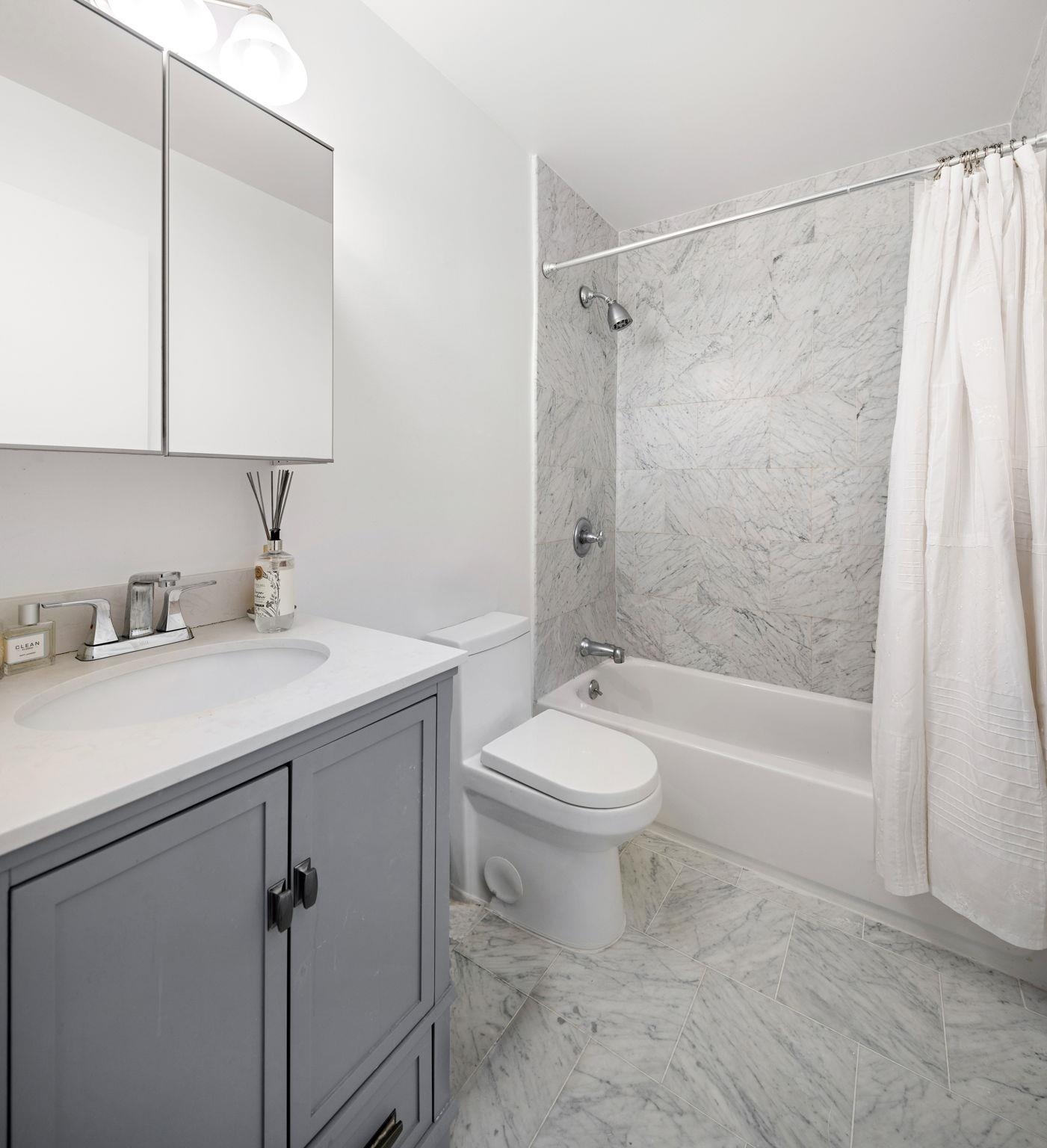 501 ADAMS ST Unit: 5I