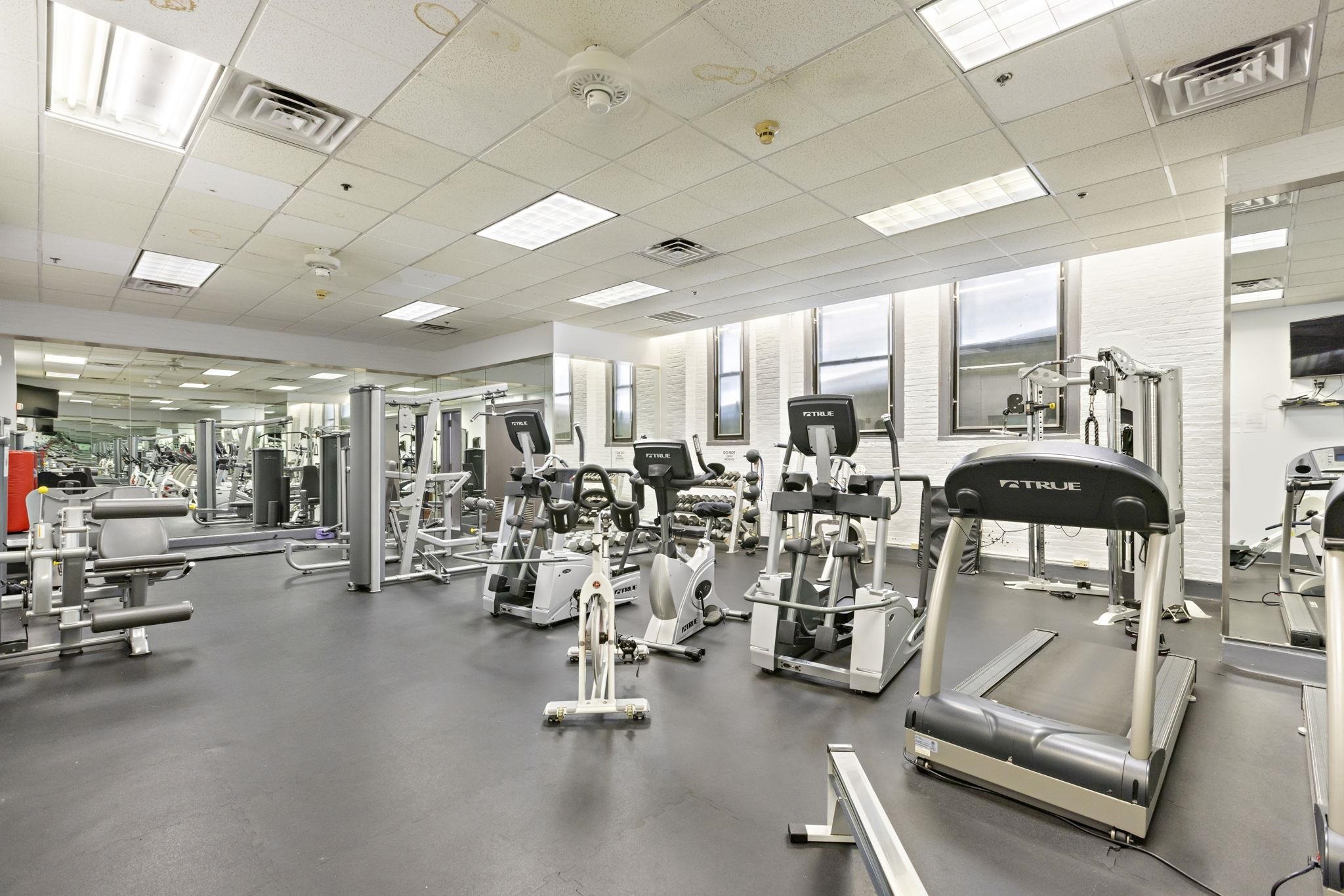 501 ADAMS ST Unit: 5I