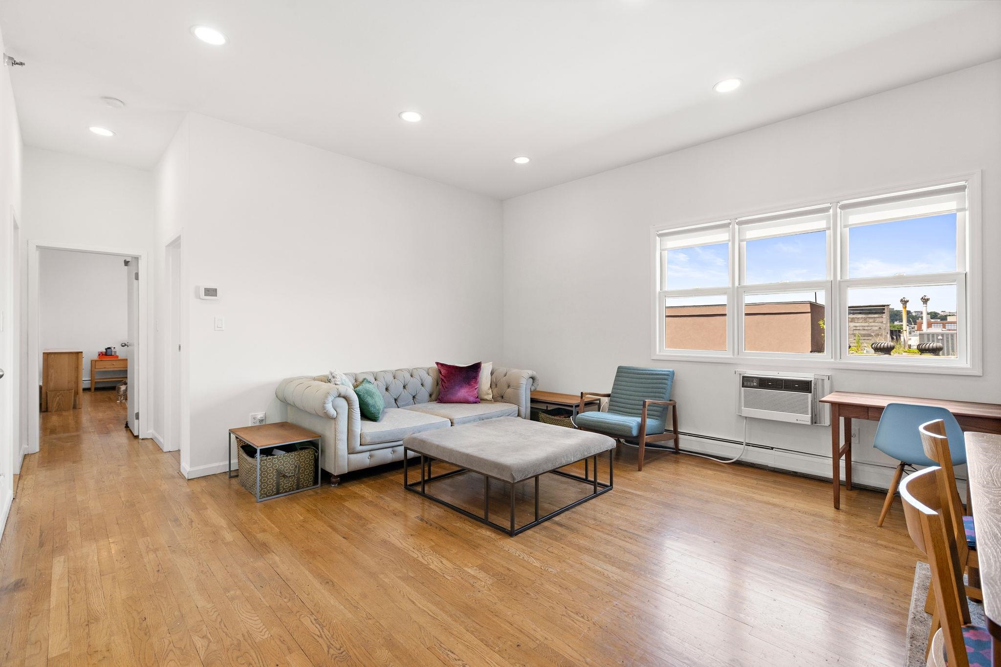 501 ADAMS ST Unit: 5I