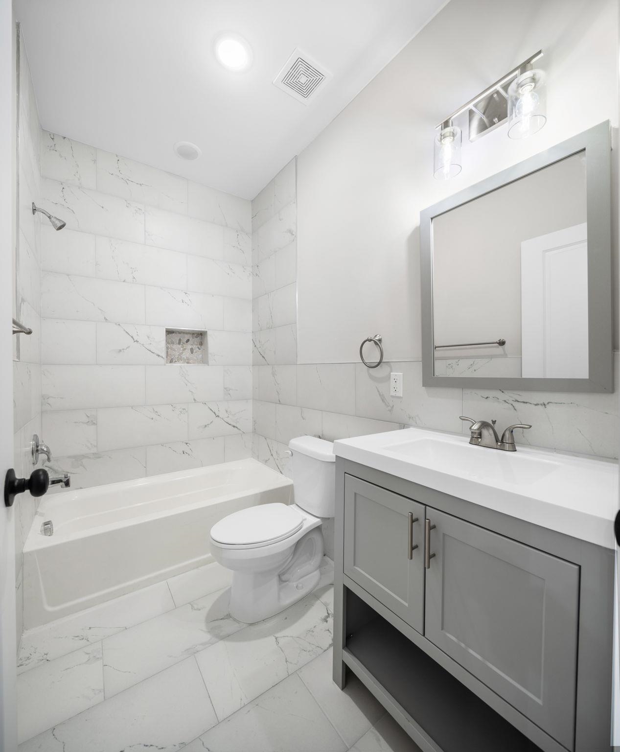 126 NORTH ST Unit: 2
