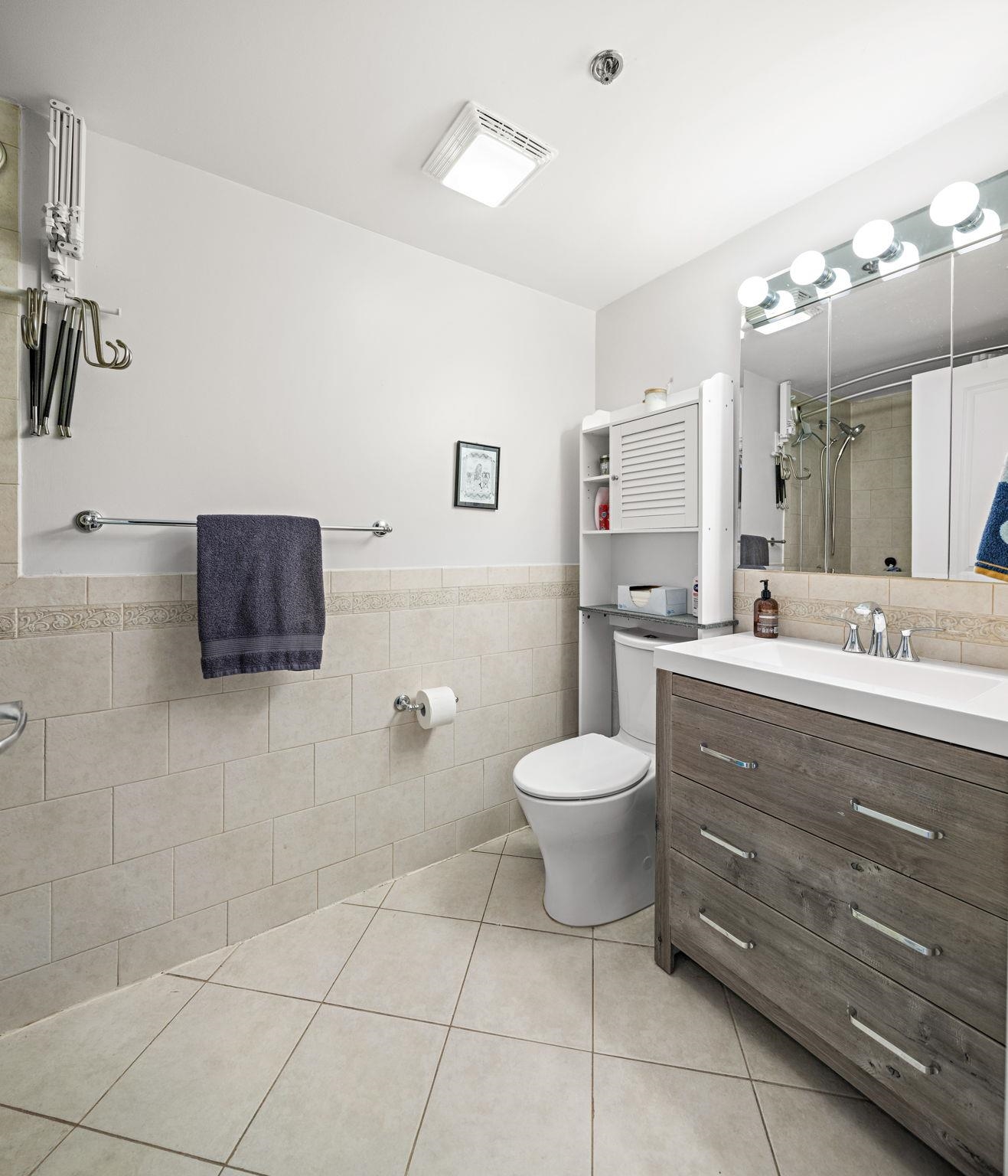 407 MONROE ST Unit: 5A