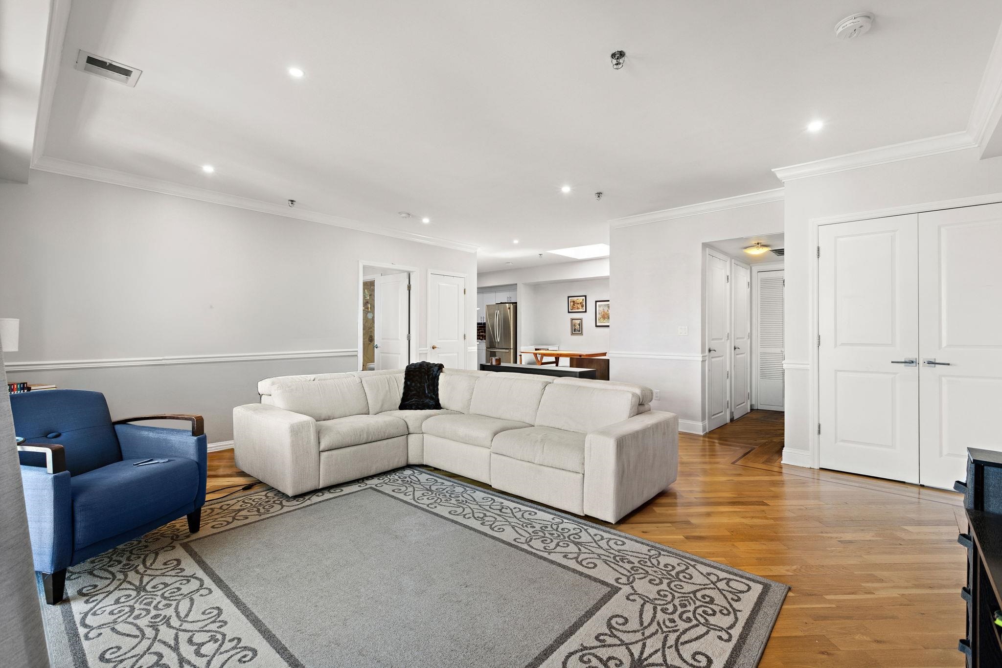 407 MONROE ST Unit: 5A