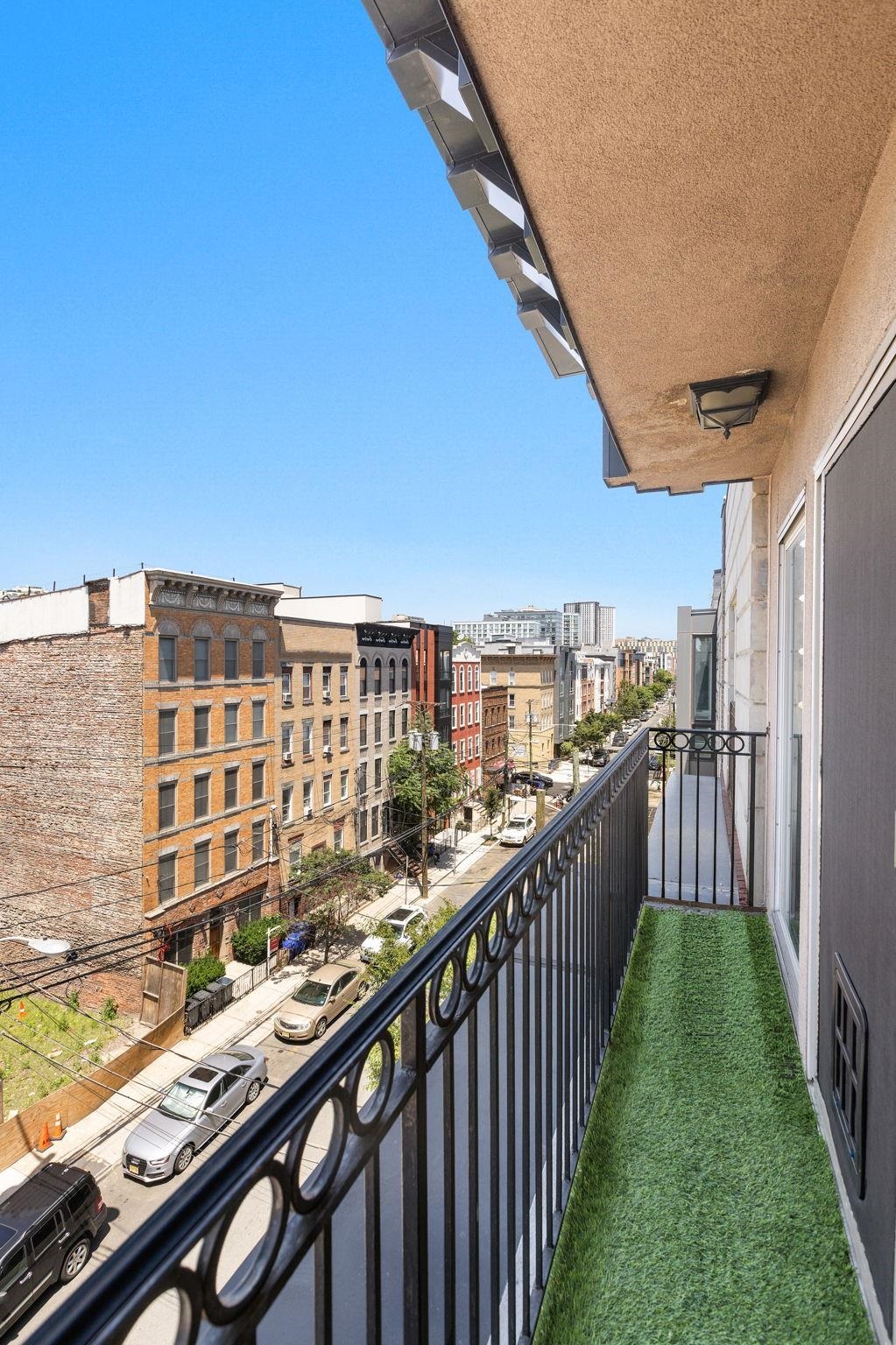 407 MONROE ST Unit: 5A