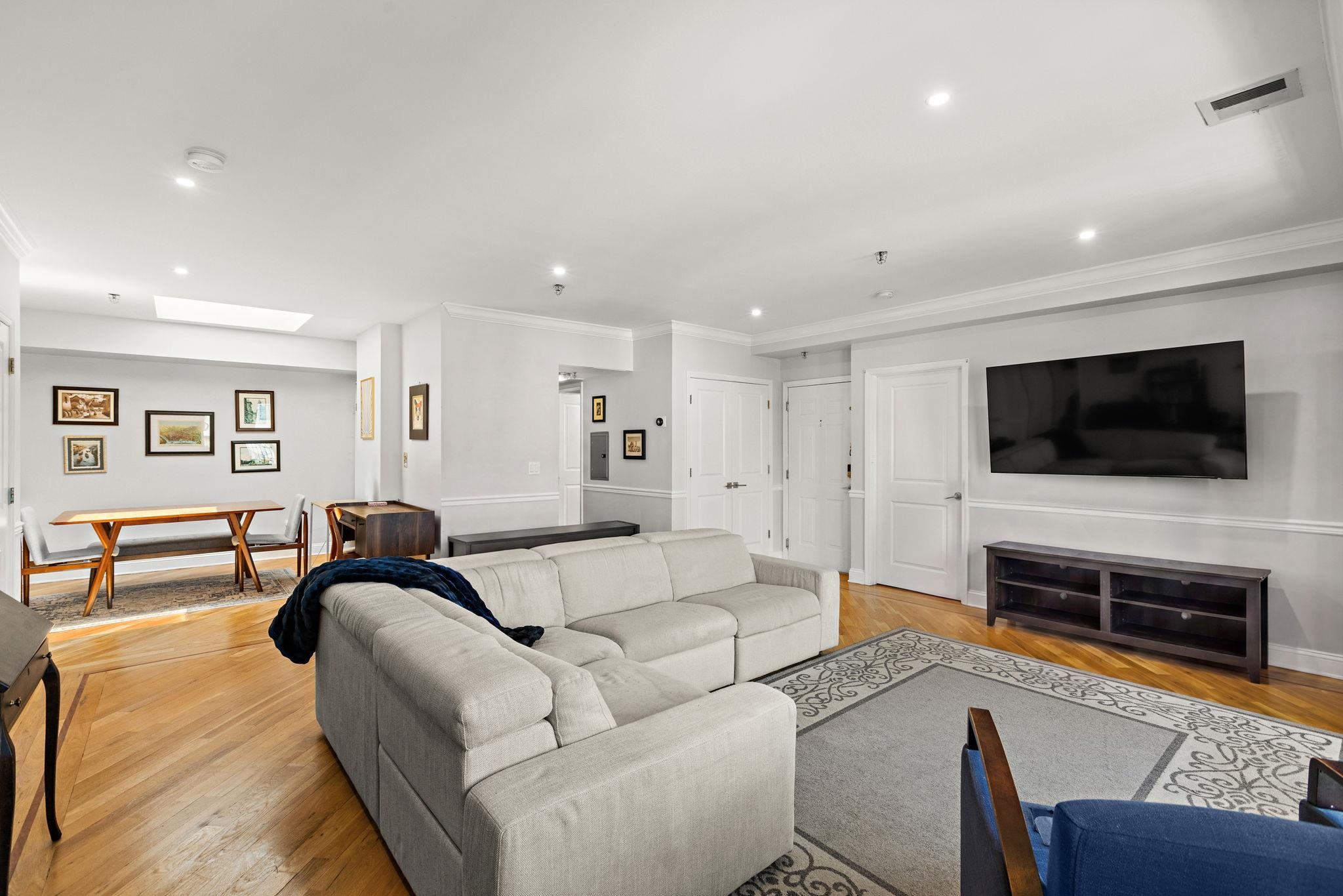407 MONROE ST Unit: 5A