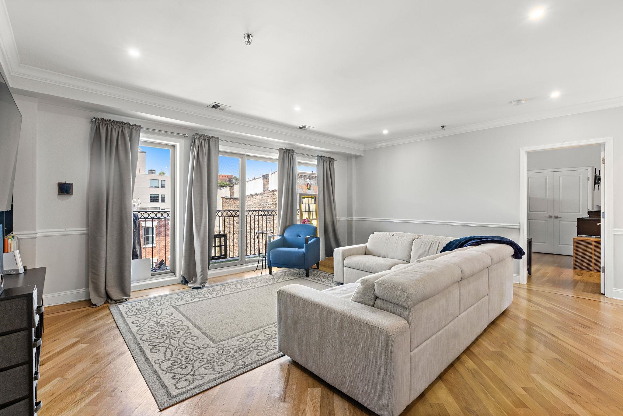 407 MONROE ST Unit: 5A