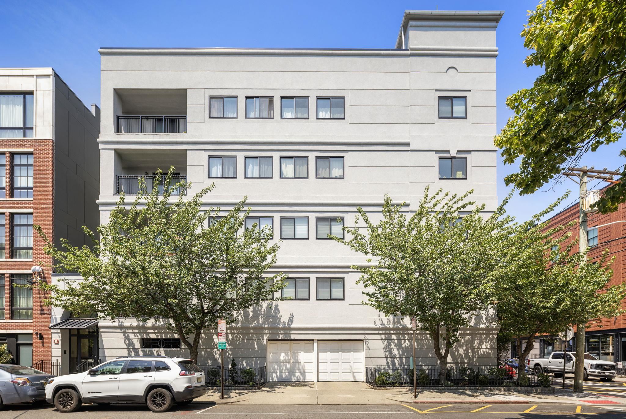 420 JEFFERSON ST Unit: 3B