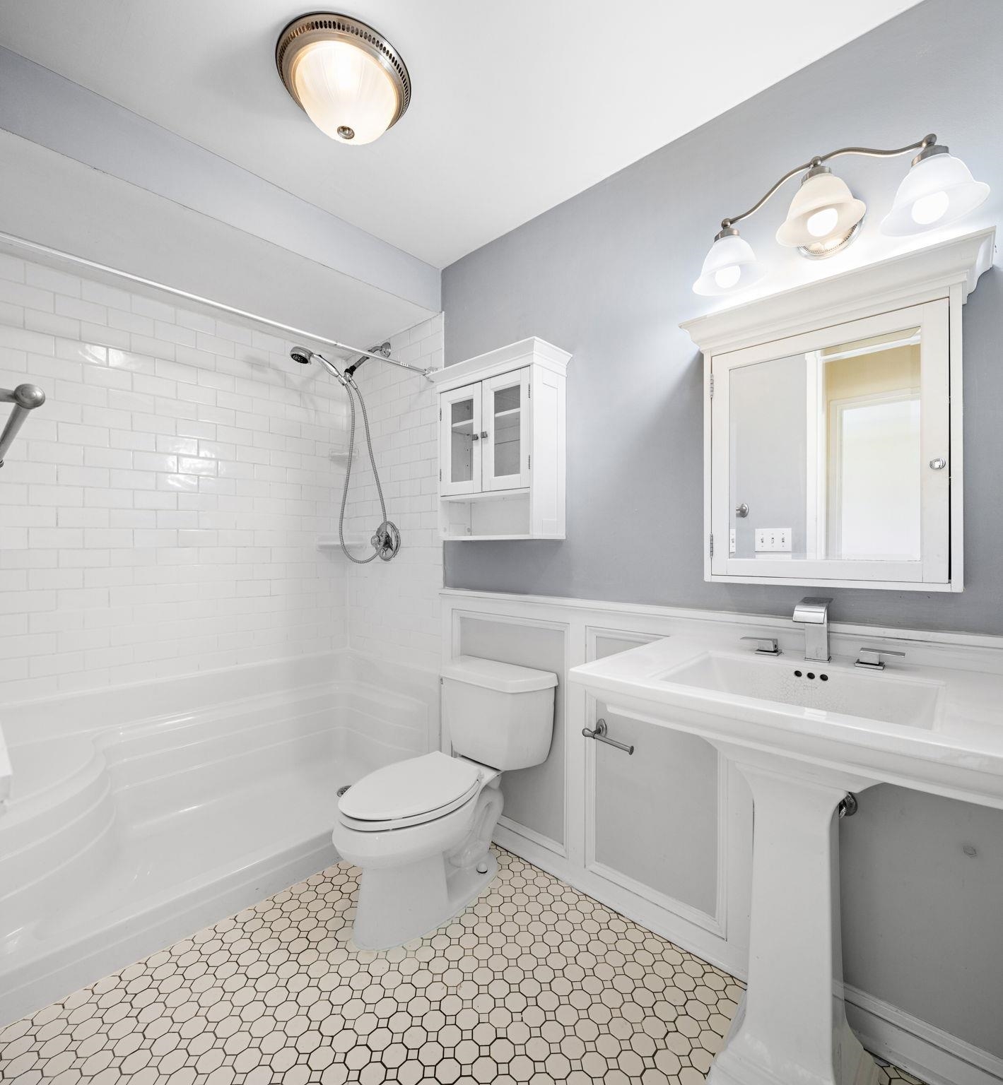 420 JEFFERSON ST Unit: 3B