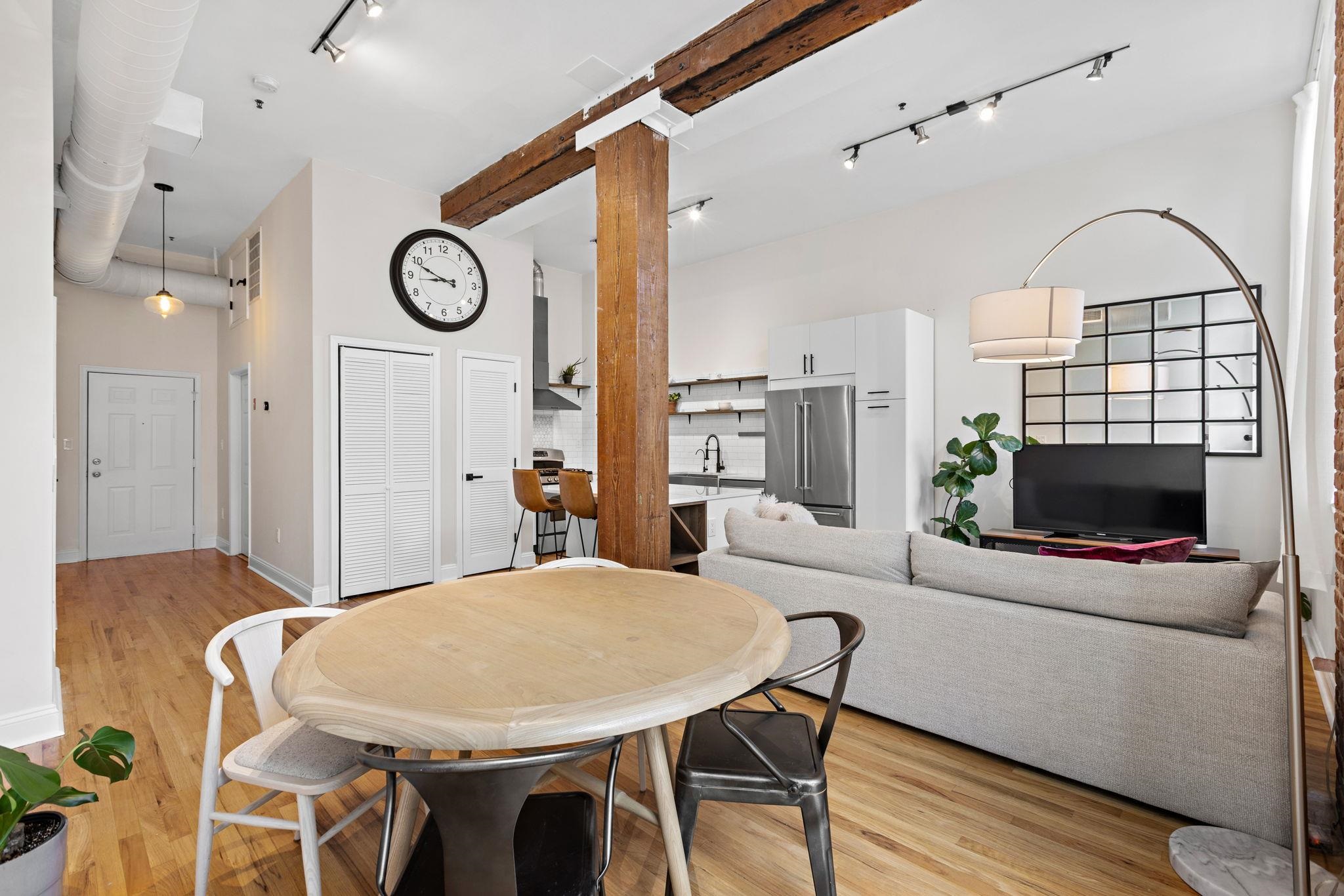 1023 CLINTON ST Unit: 2A