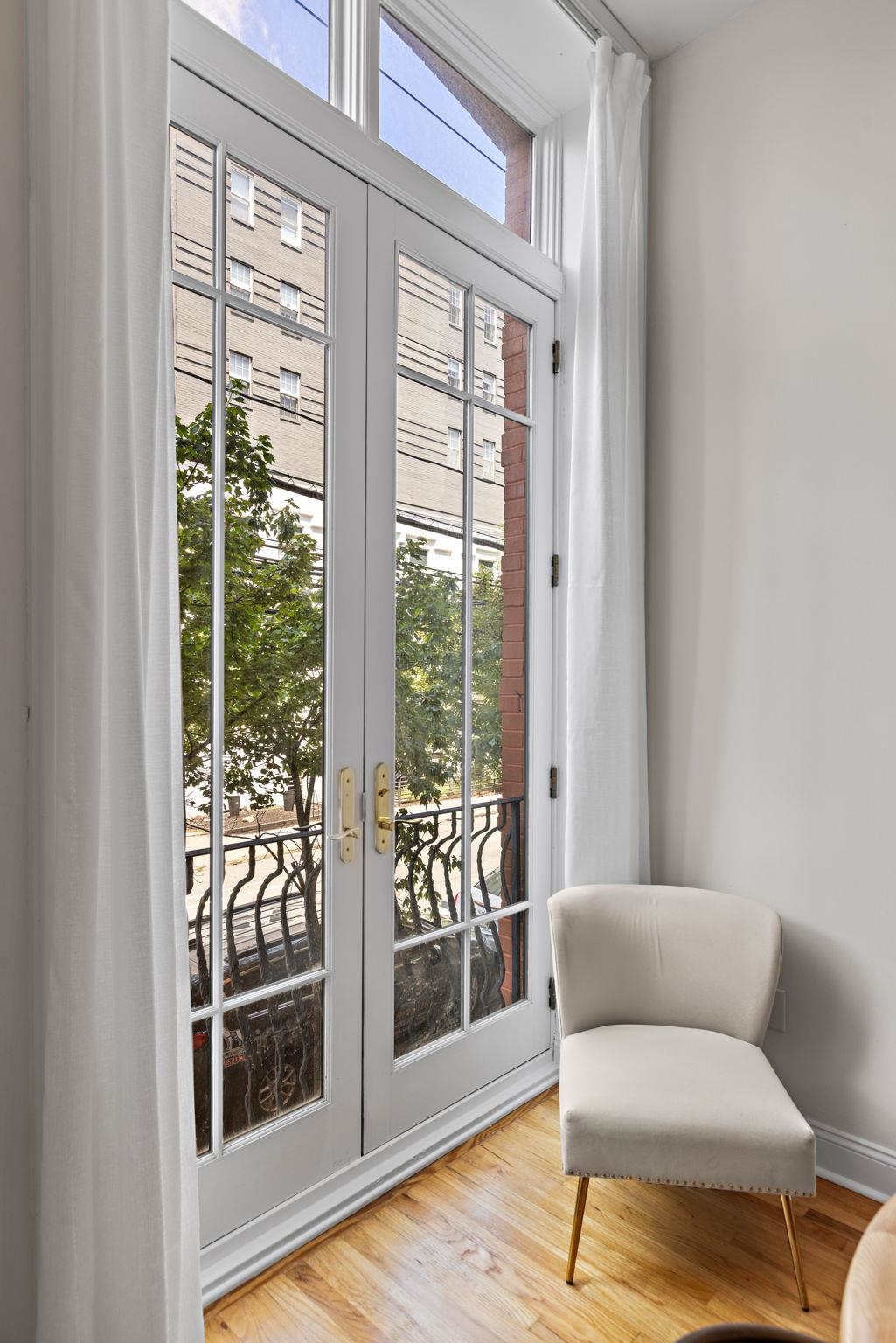 1023 CLINTON ST Unit: 2A