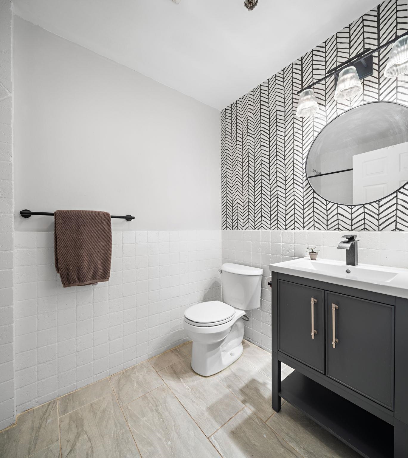 1023 CLINTON ST Unit: 2A