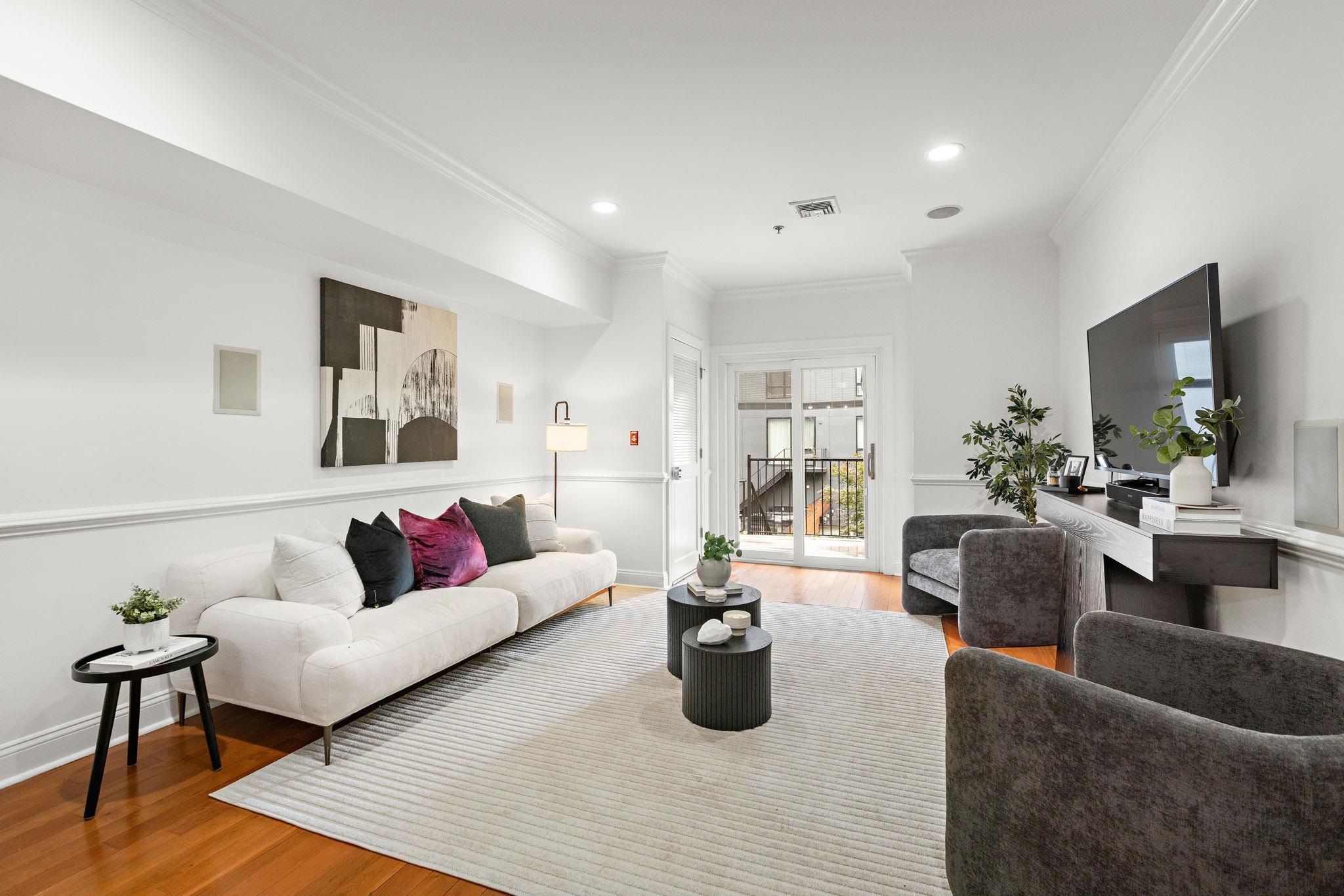 415 MADISON ST Unit: 1