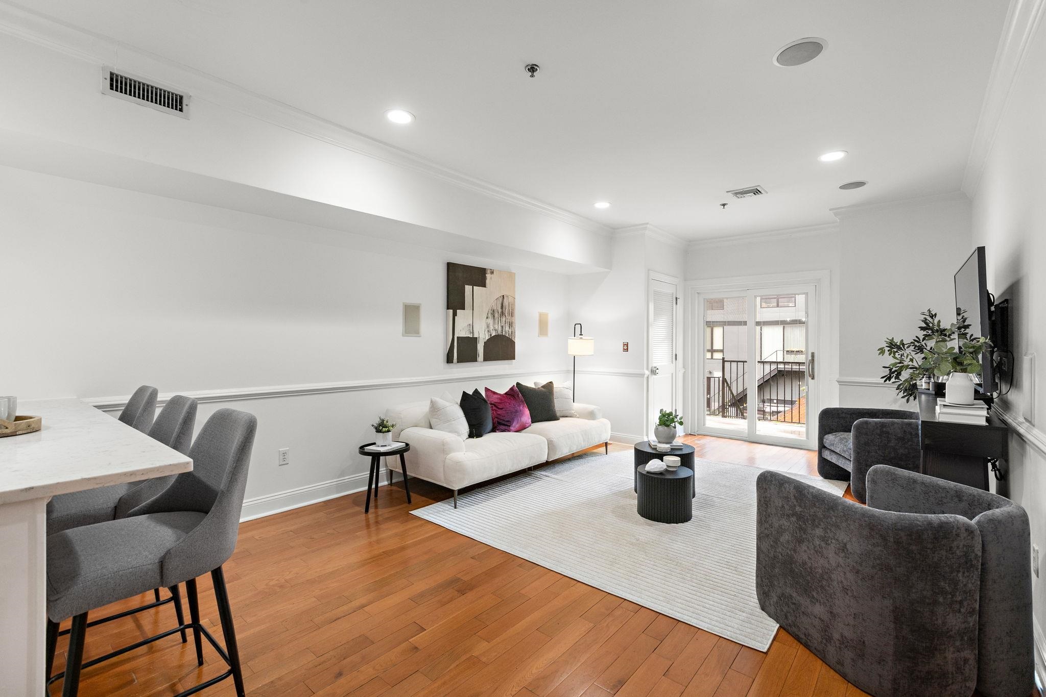 415 MADISON ST Unit: 1