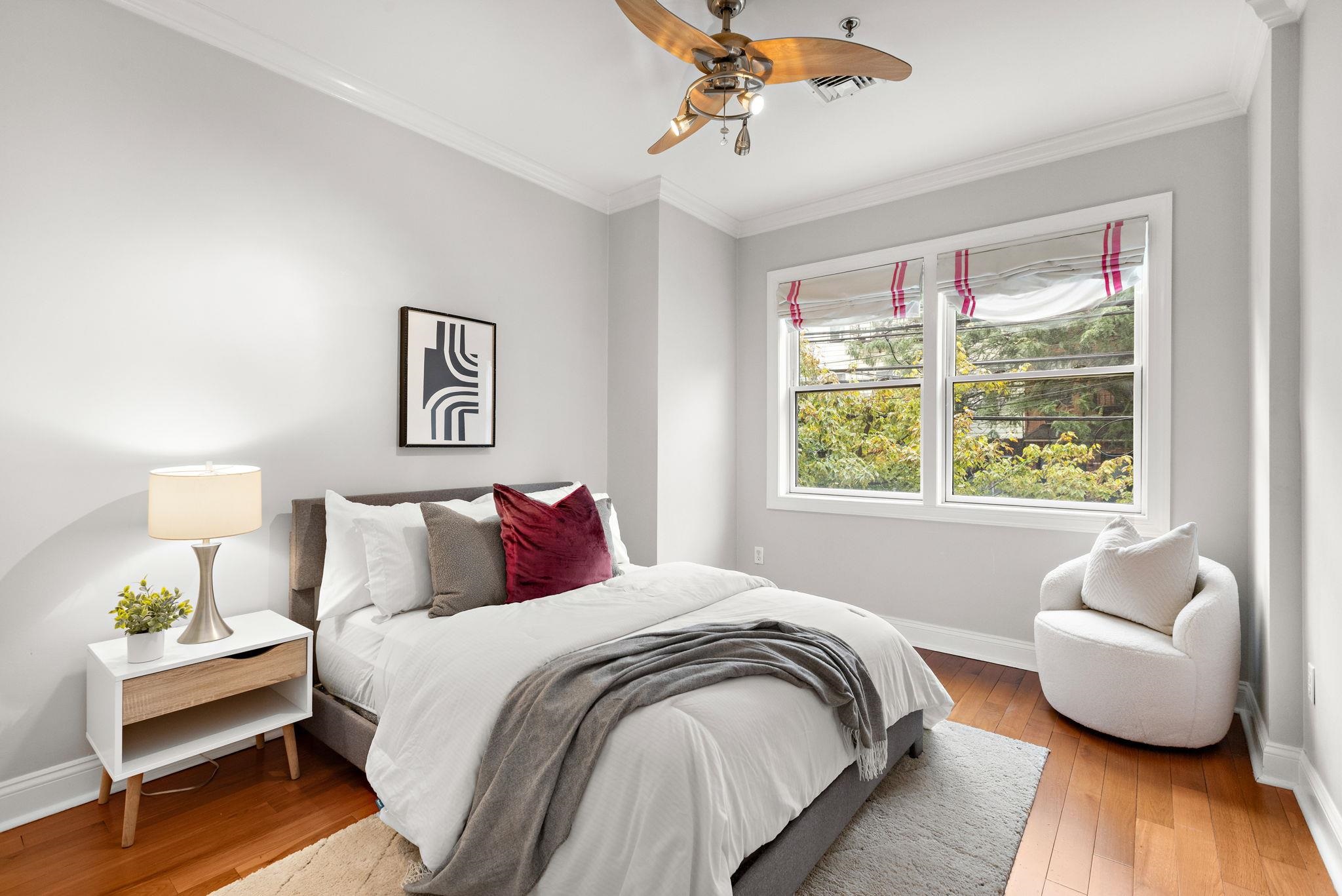 415 MADISON ST Unit: 1