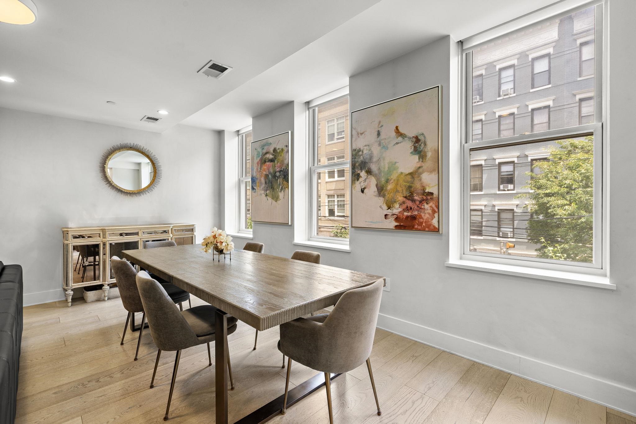 828 PARK AVE Unit: 2