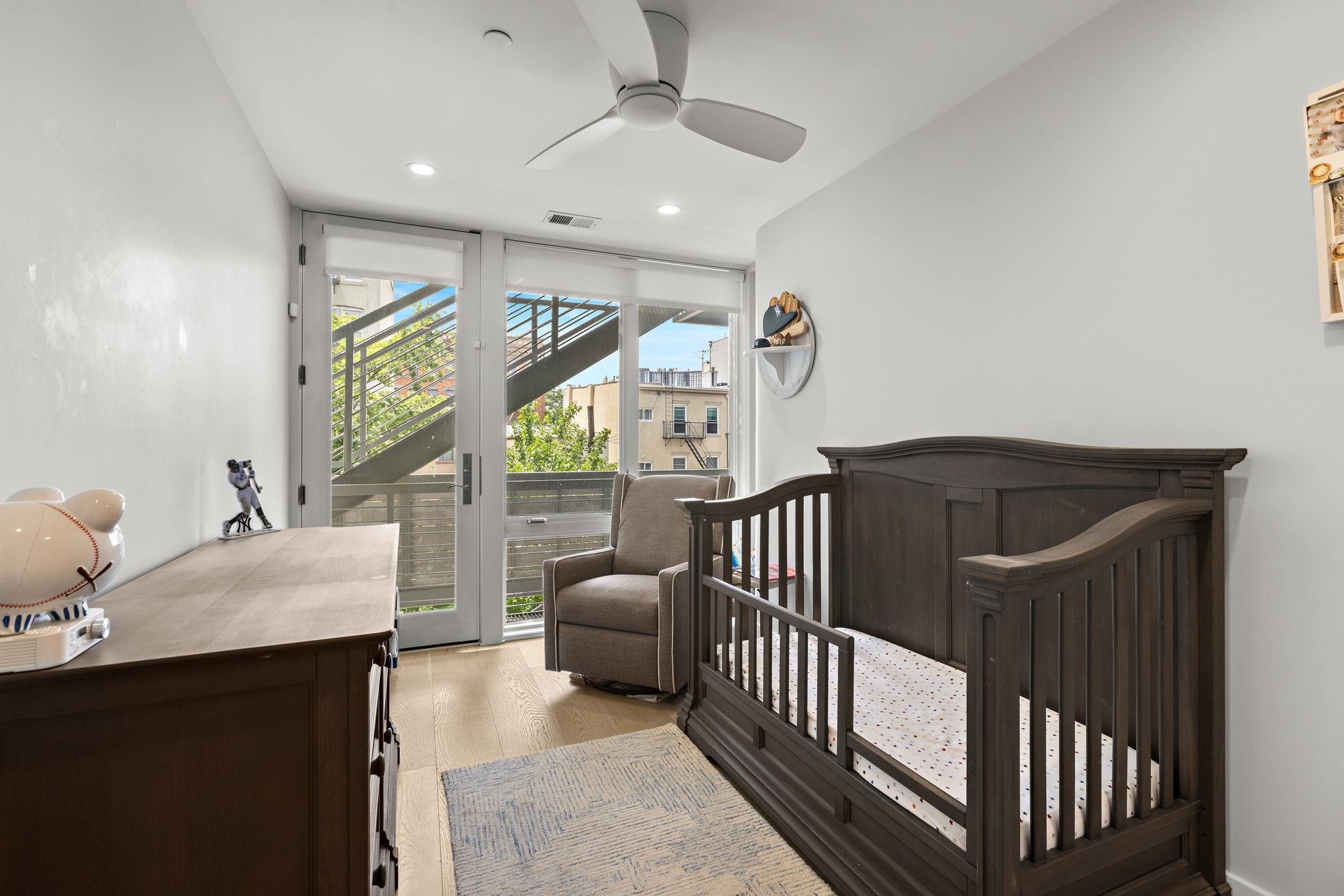 828 PARK AVE Unit: 2
