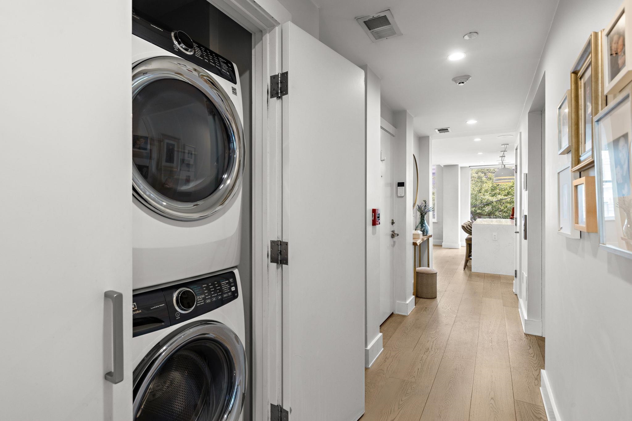828 PARK AVE Unit: 2