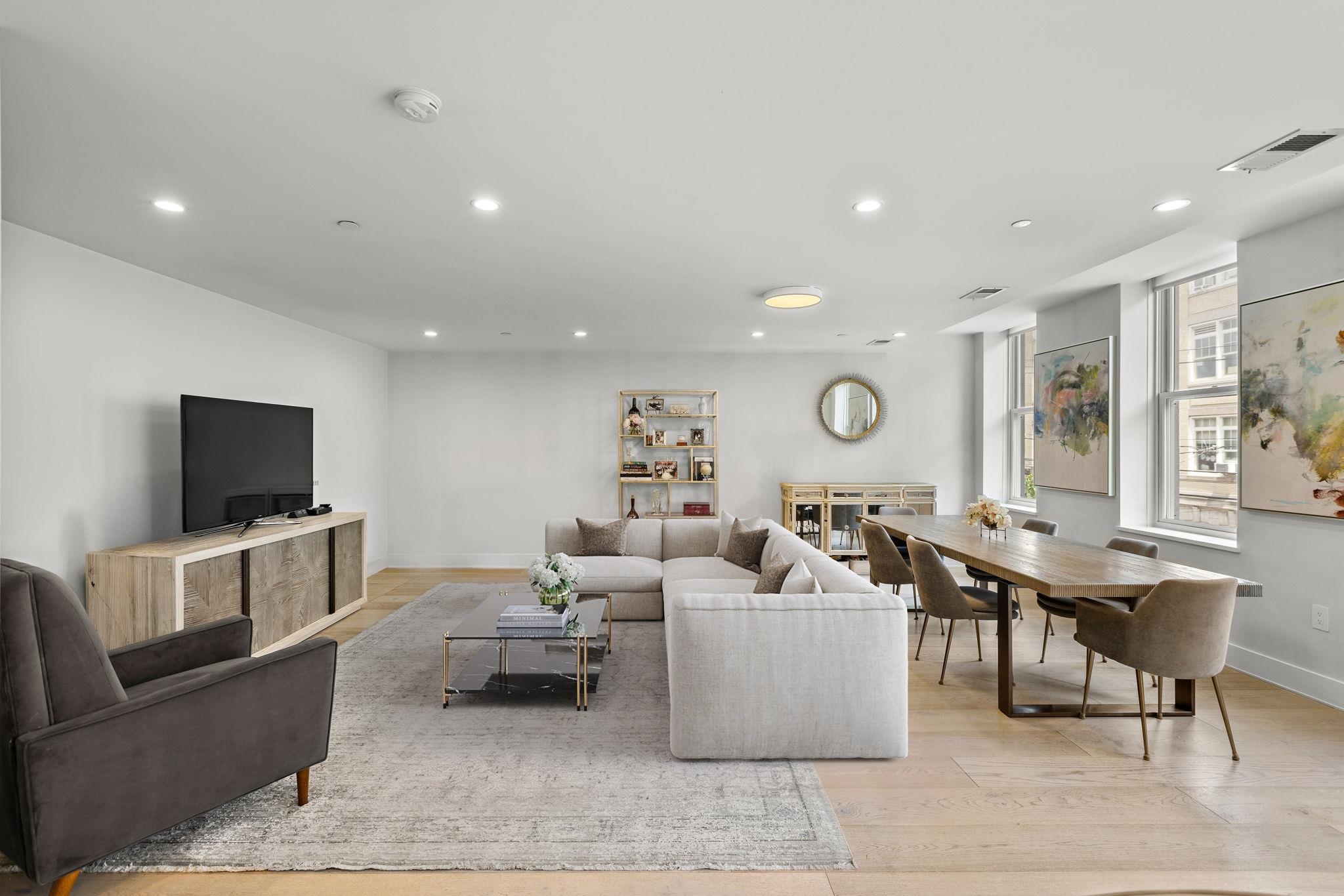 828 PARK AVE Unit: 2