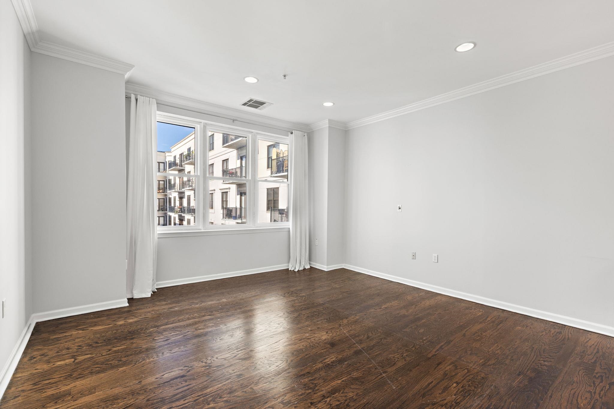 1200 GRAND ST Unit: 417