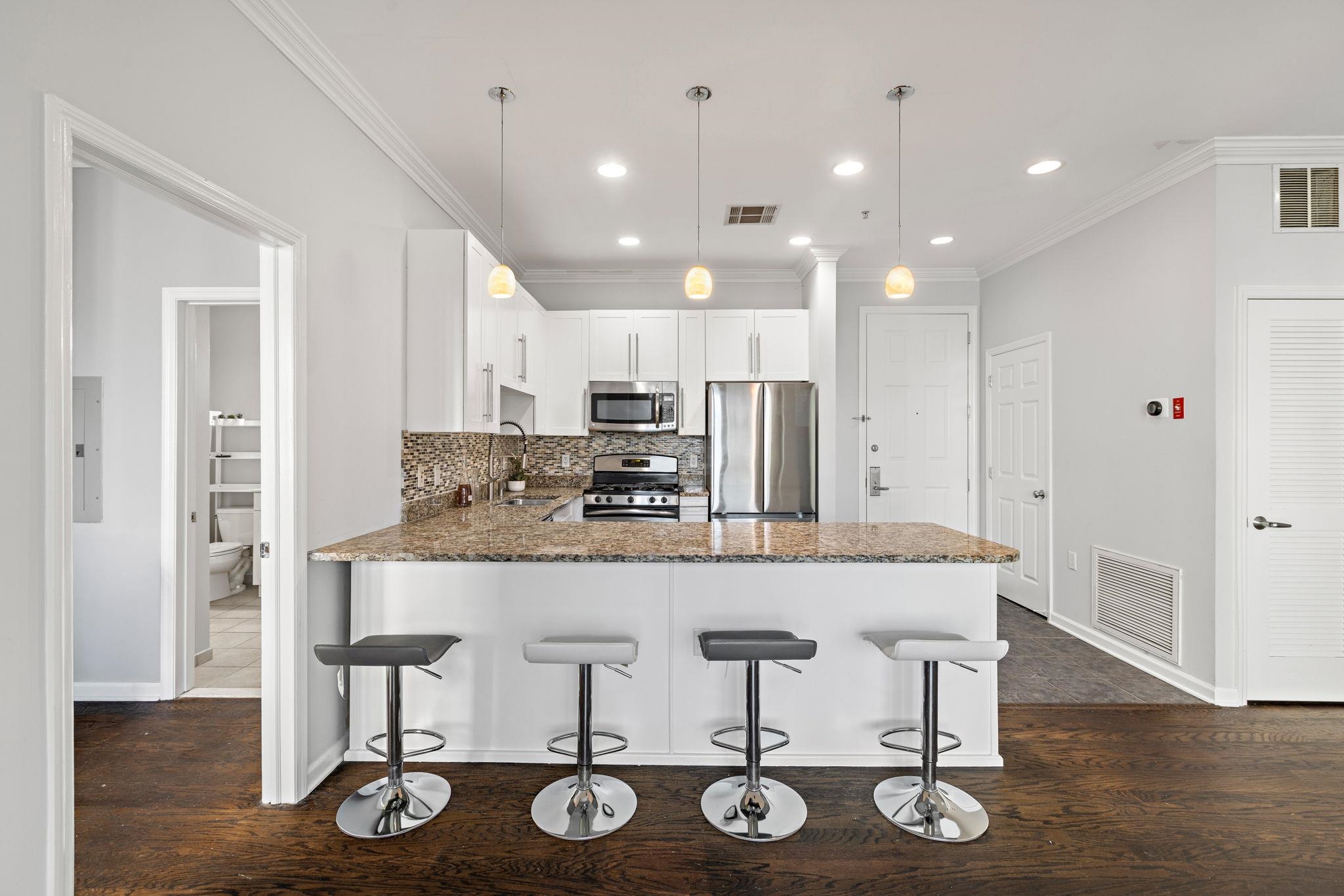 1200 GRAND ST Unit: 417
