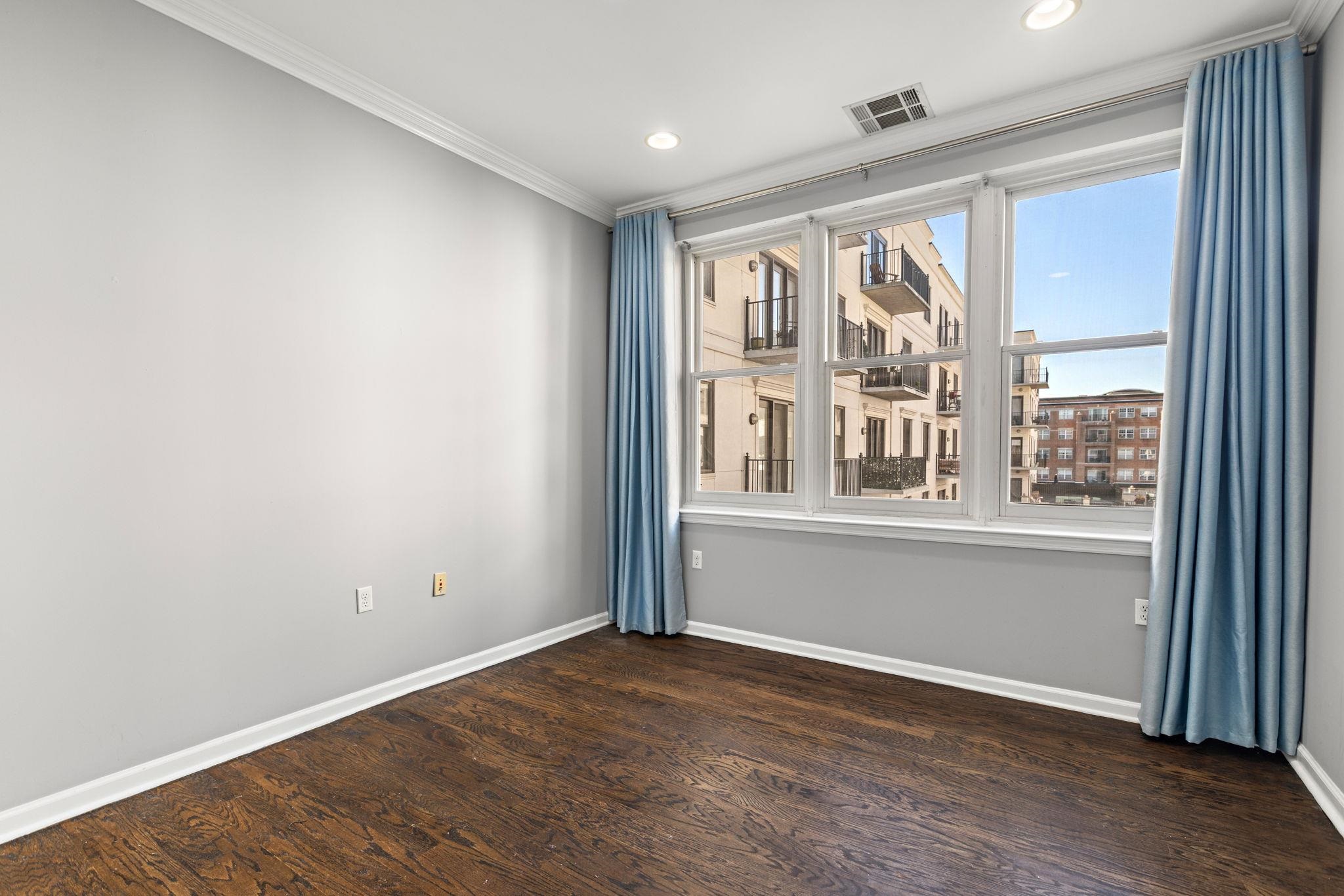 1200 GRAND ST Unit: 417