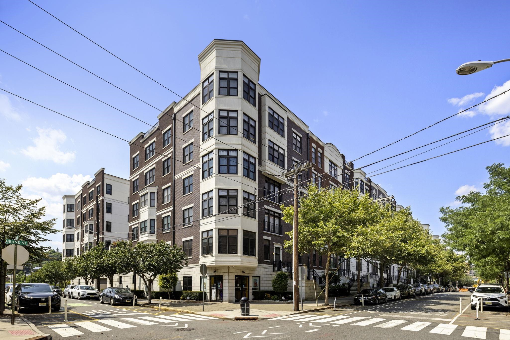 1200 GRAND ST Unit: 417
