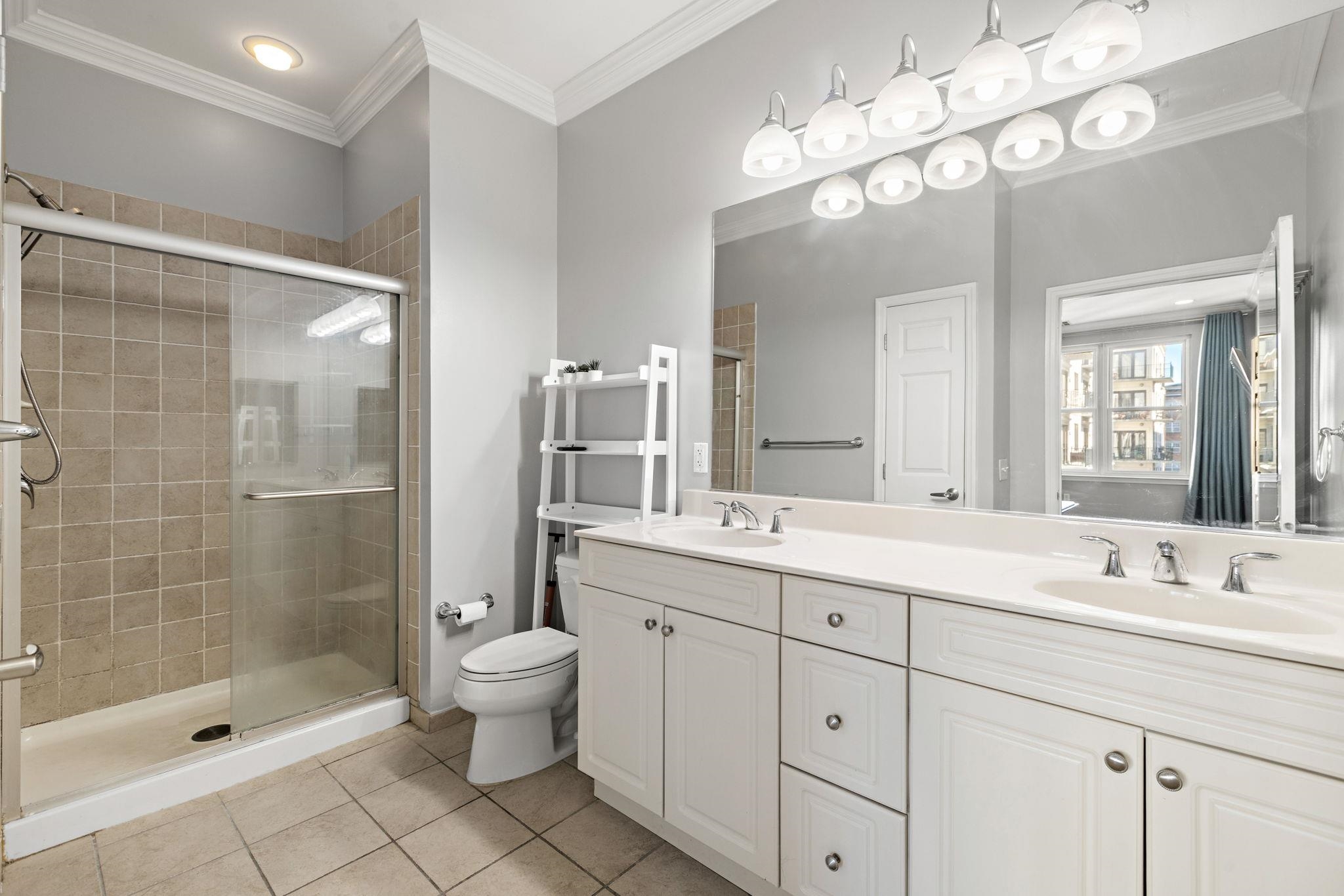 1200 GRAND ST Unit: 417