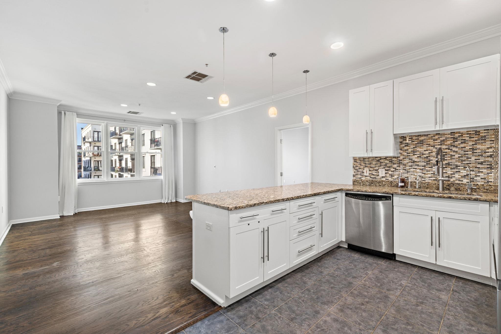 1200 GRAND ST Unit: 417
