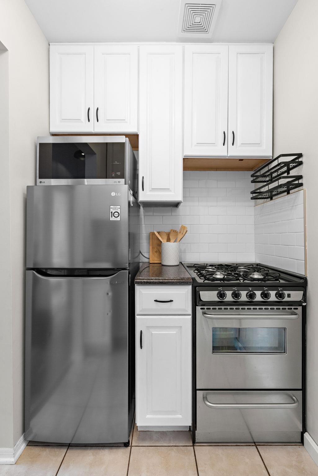 1015 GRAND ST Unit: 4B