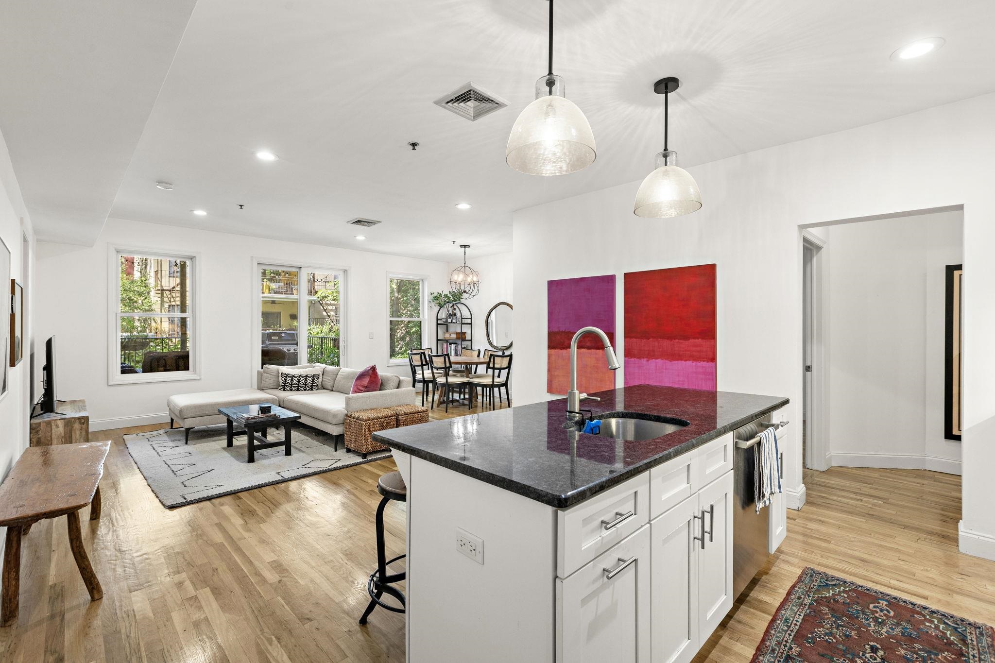 416 GRAND ST Unit: 2B