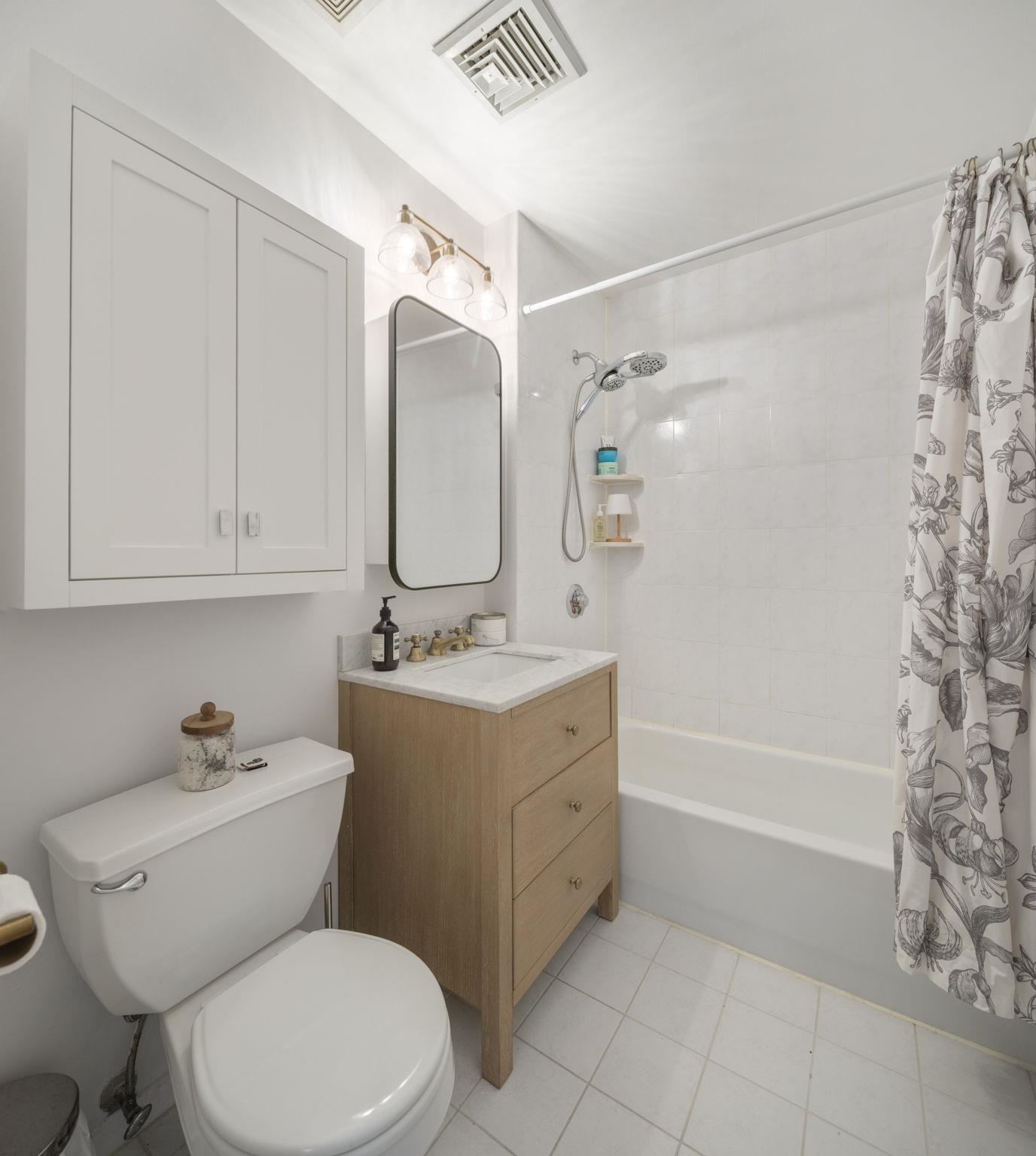 416 GRAND ST Unit: 2B