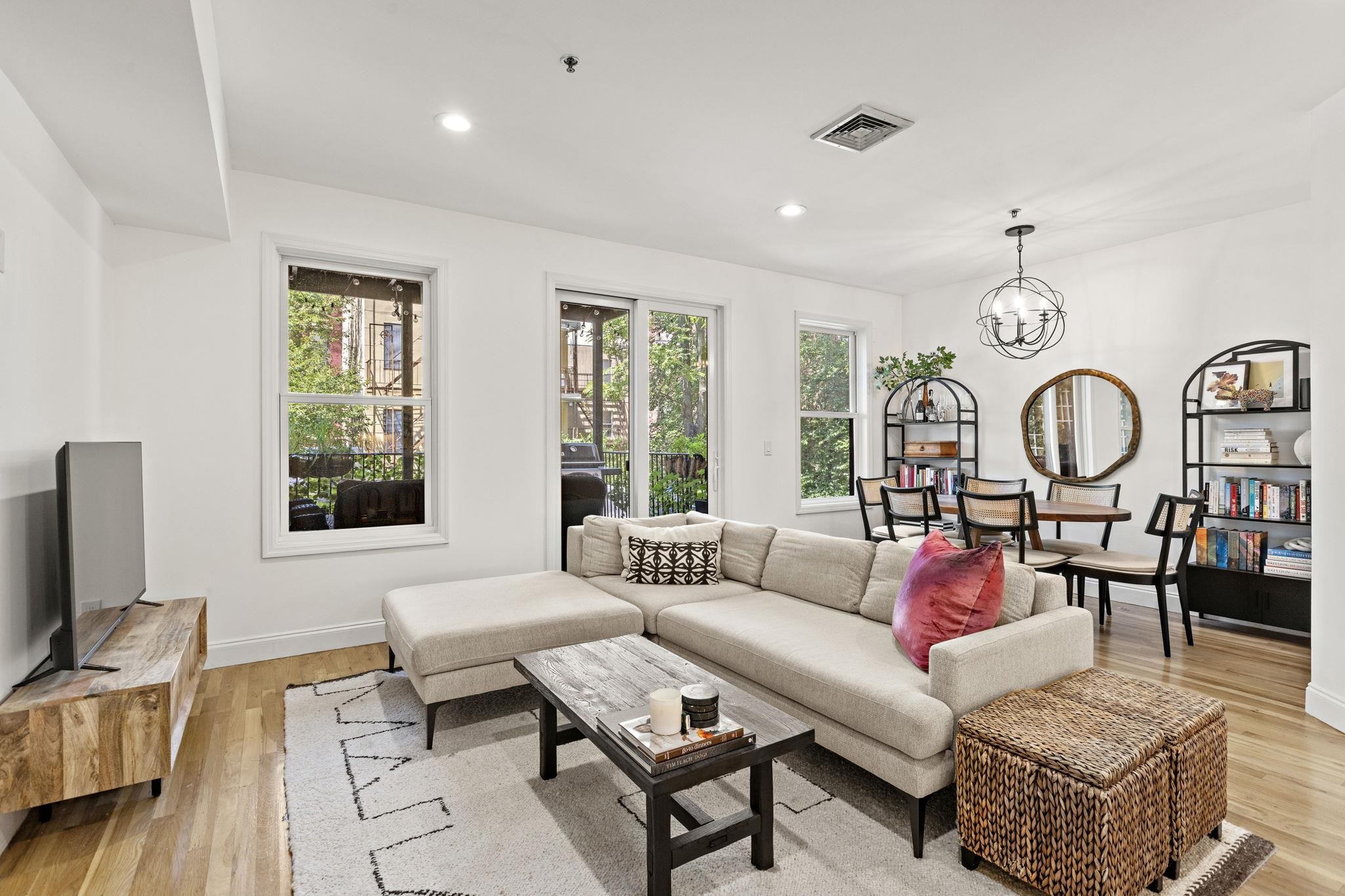 416 GRAND ST Unit: 2B