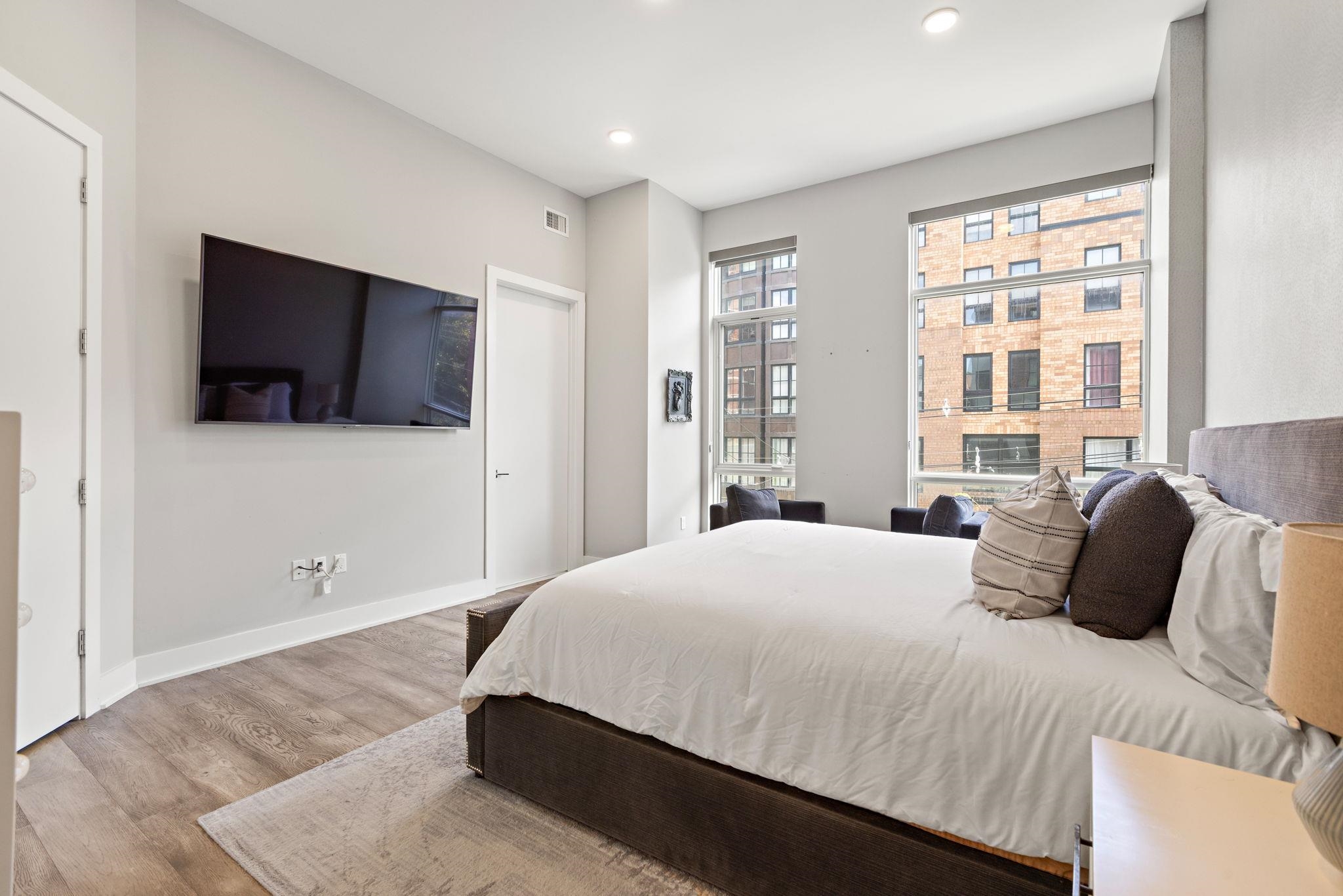 100 PATERSON AVE Unit: 3A