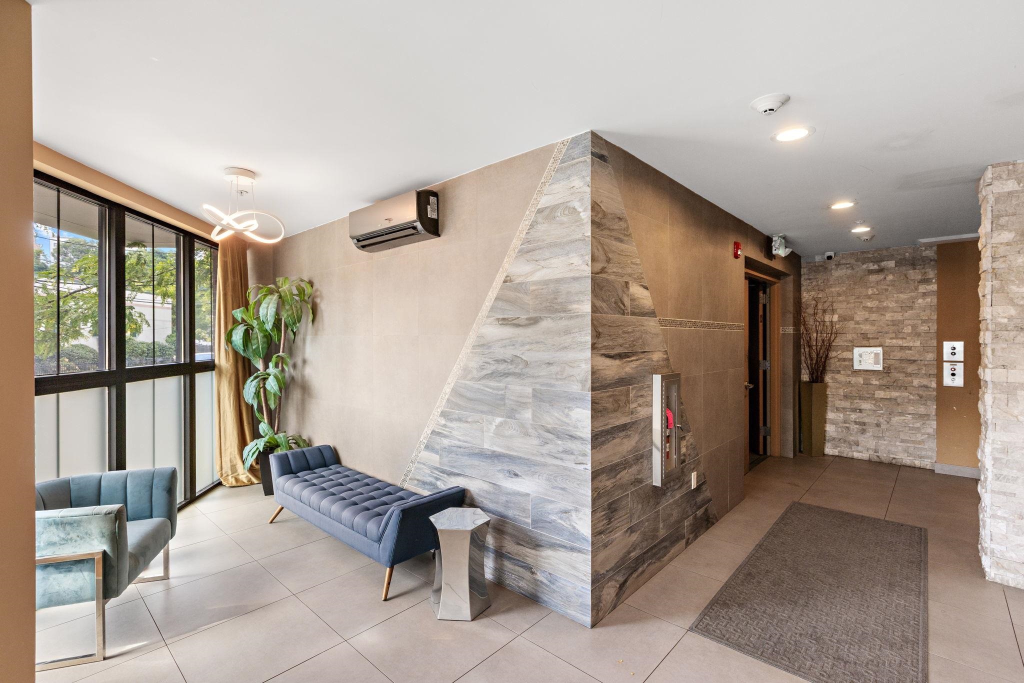 100 PATERSON AVE Unit: 3A