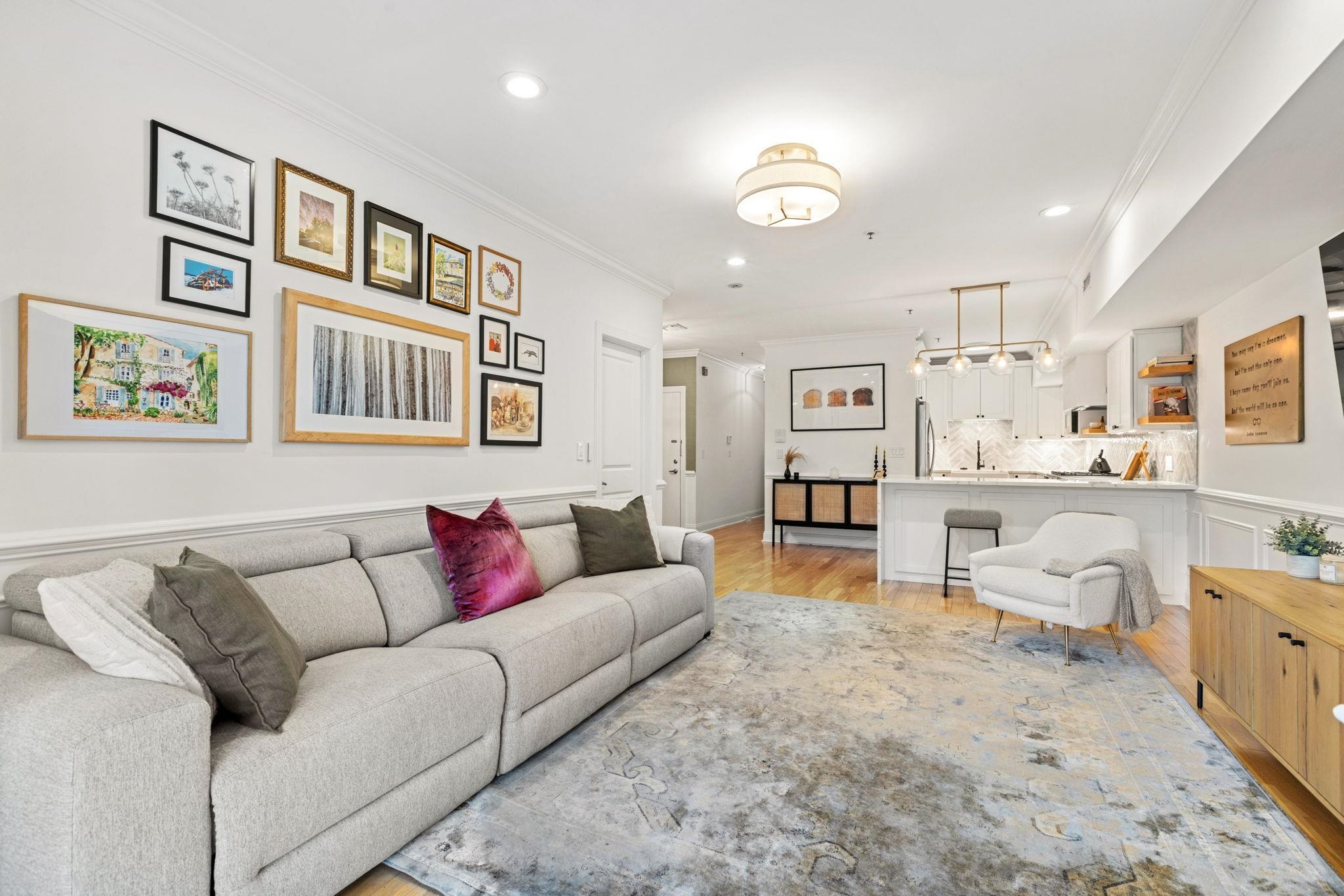 415 MADISON ST Unit: 2