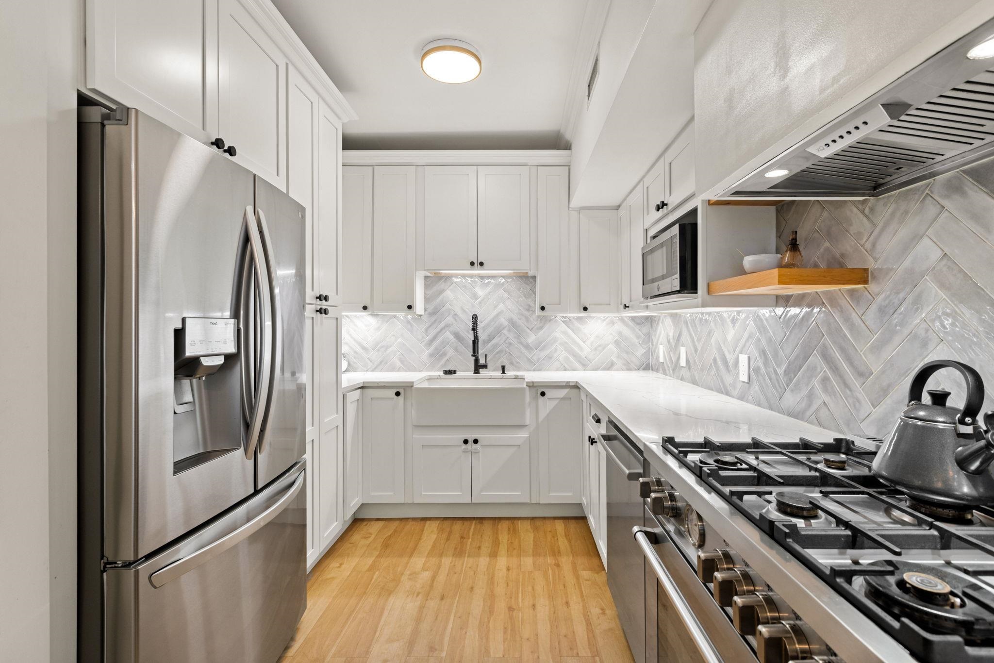 415 MADISON ST Unit: 2