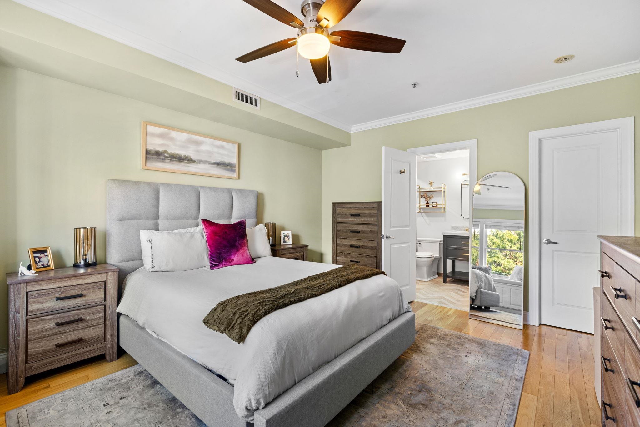 415 MADISON ST Unit: 2