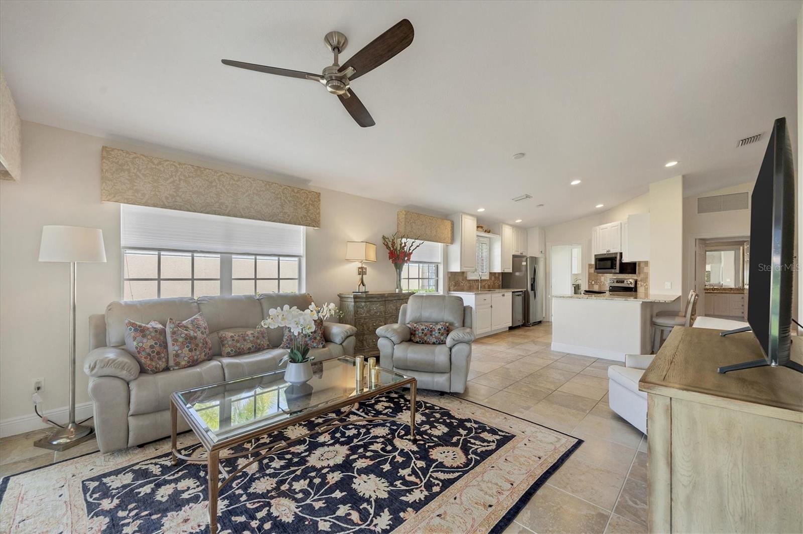 7708 CAMMINARE DR