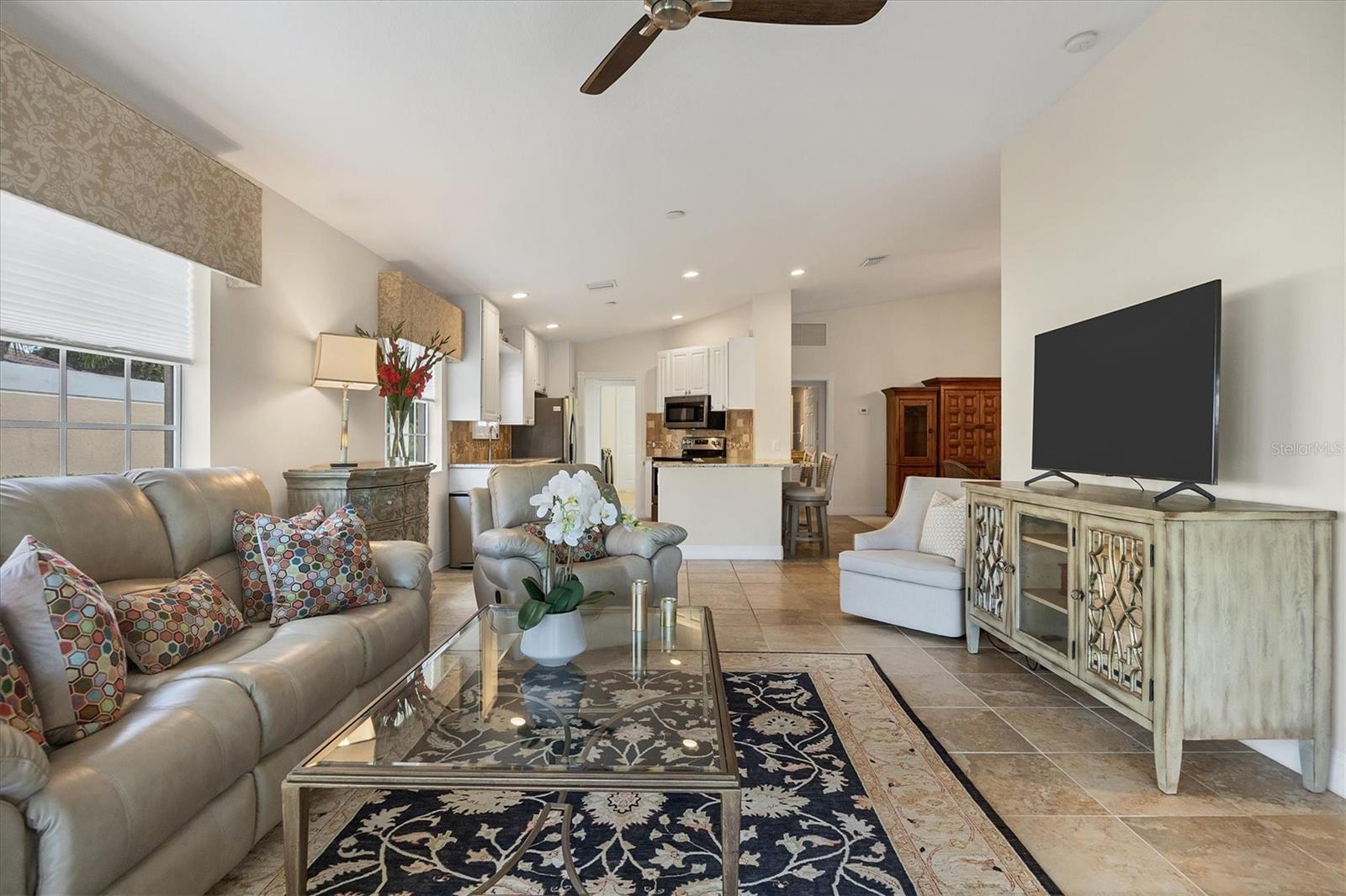 7708 CAMMINARE DR