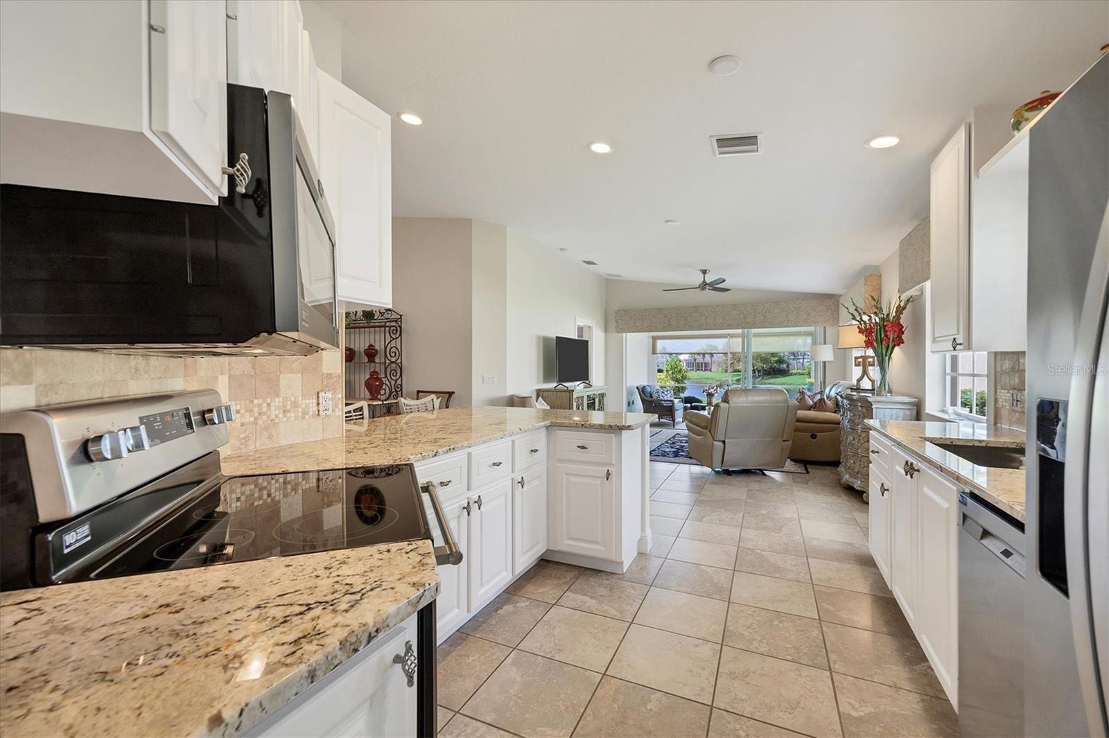 7708 CAMMINARE DR