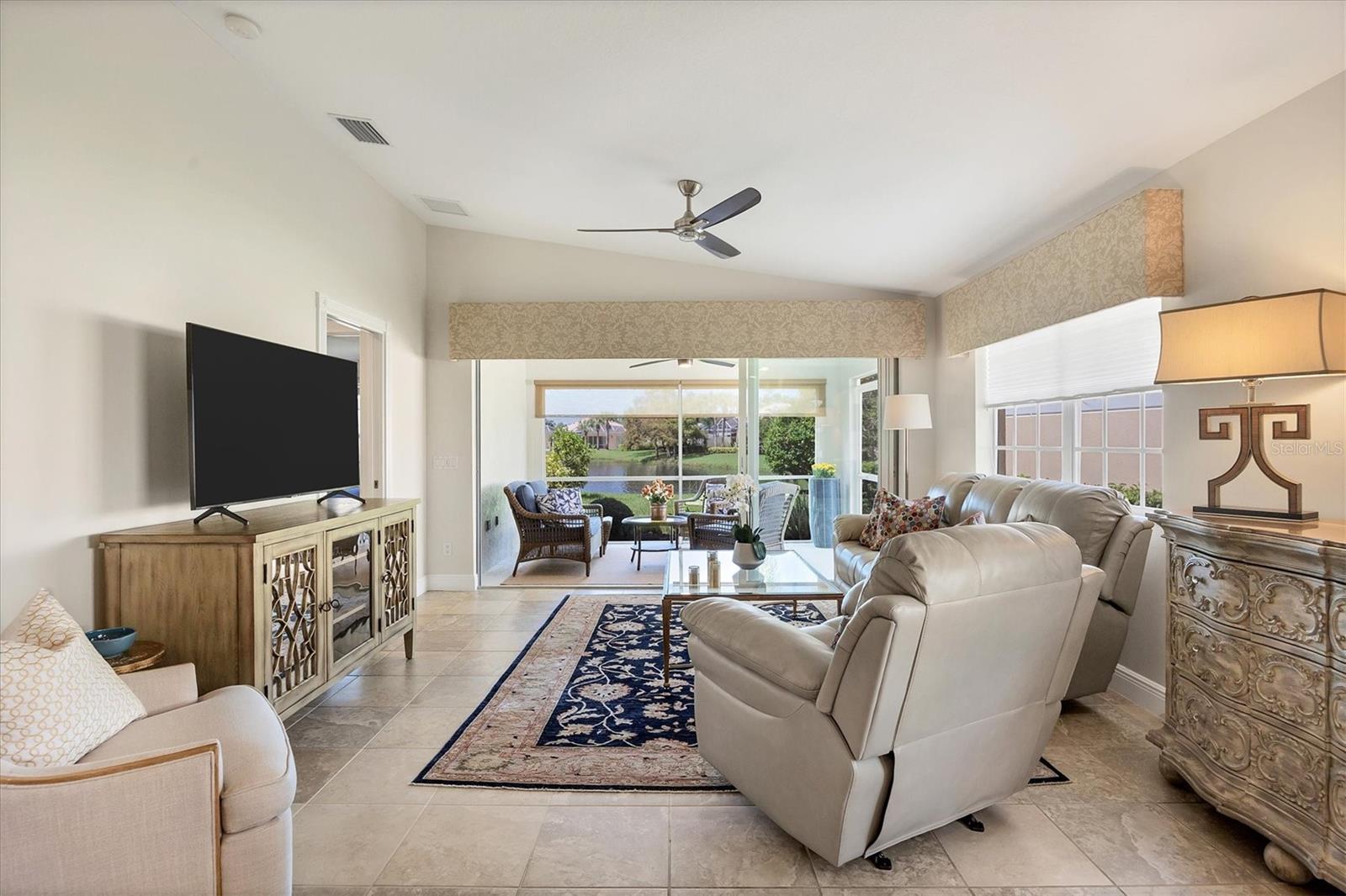 7708 CAMMINARE DR