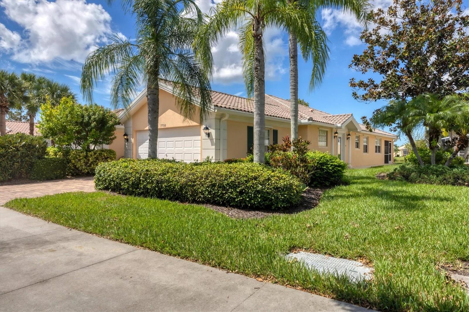 7708 CAMMINARE DR