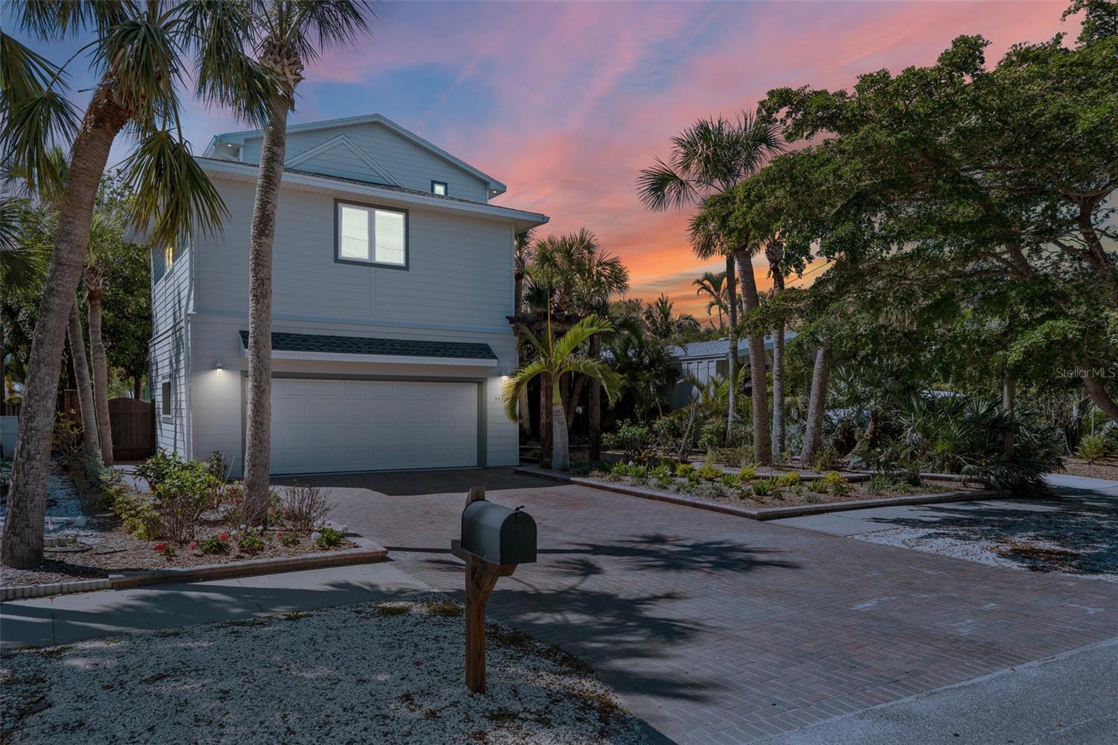 5512 AVENIDA DEL MARE