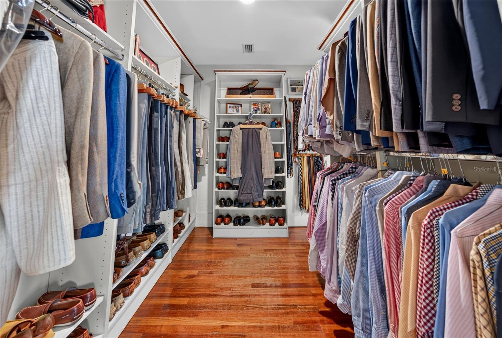 4451 CHARLES LN