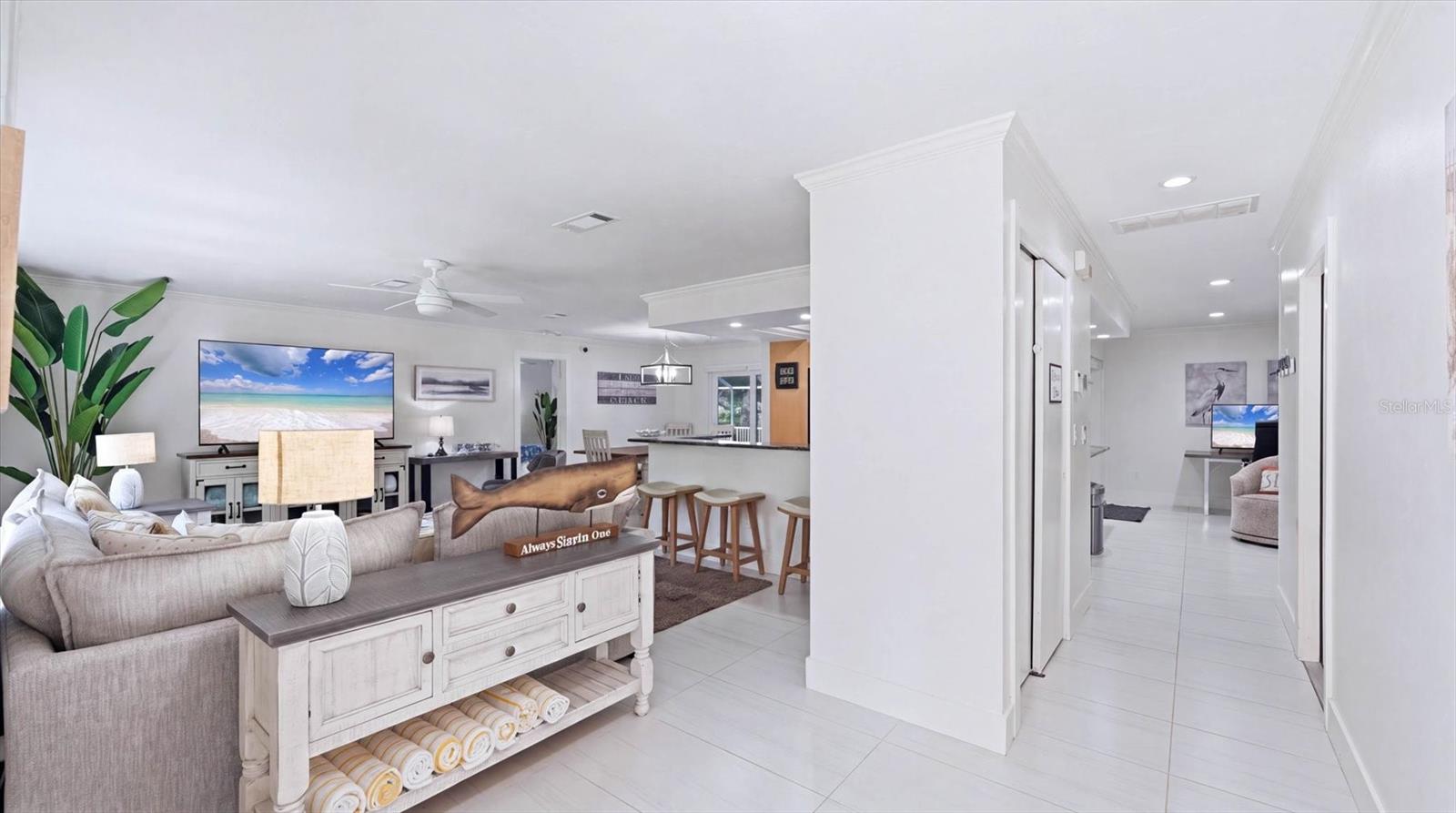 5333 SIESTA CT