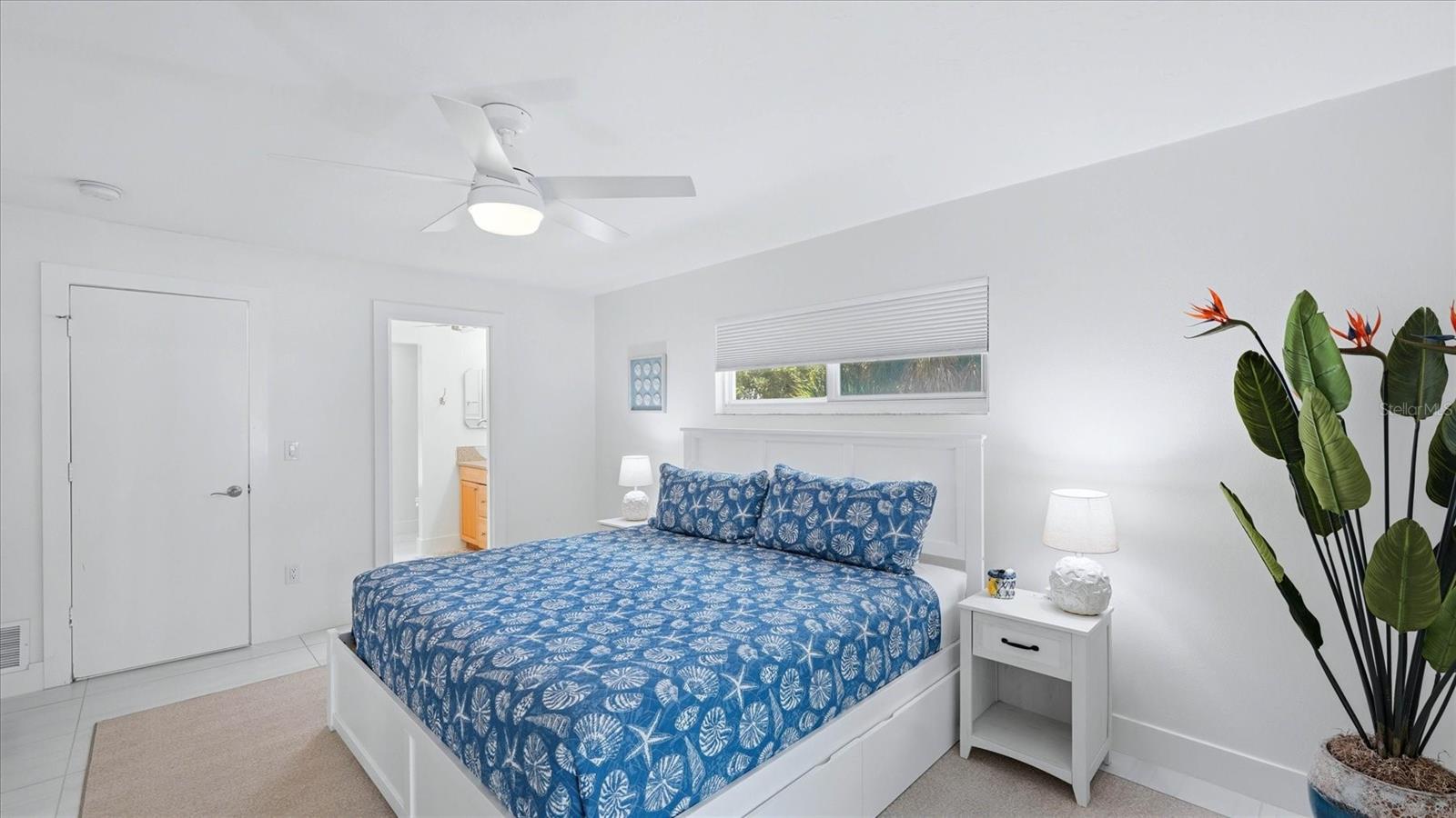 5333 SIESTA CT