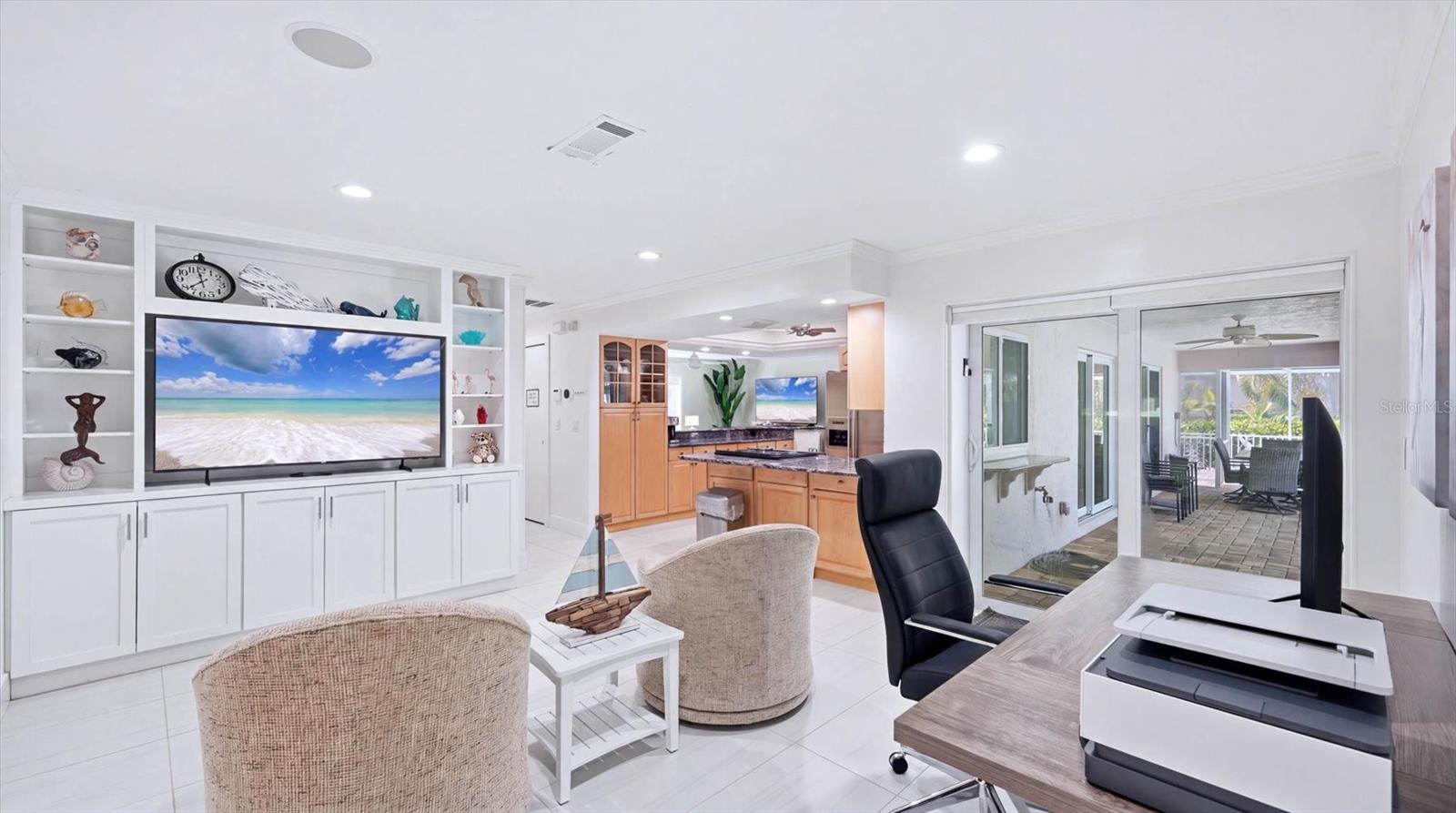 5333 SIESTA CT