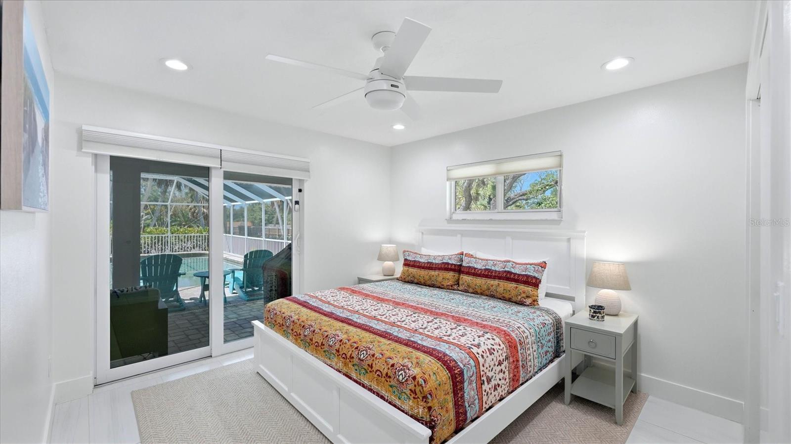 5333 SIESTA CT