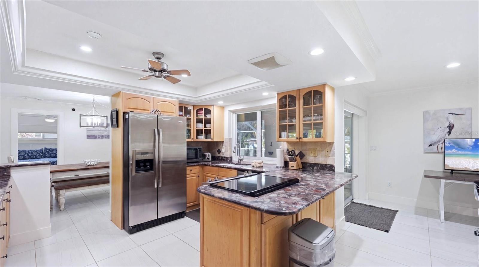 5333 SIESTA CT
