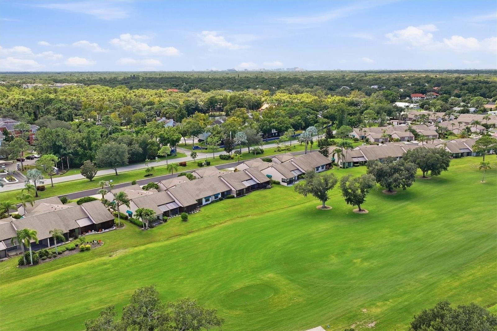 6089 CLUBSIDE DR #7686