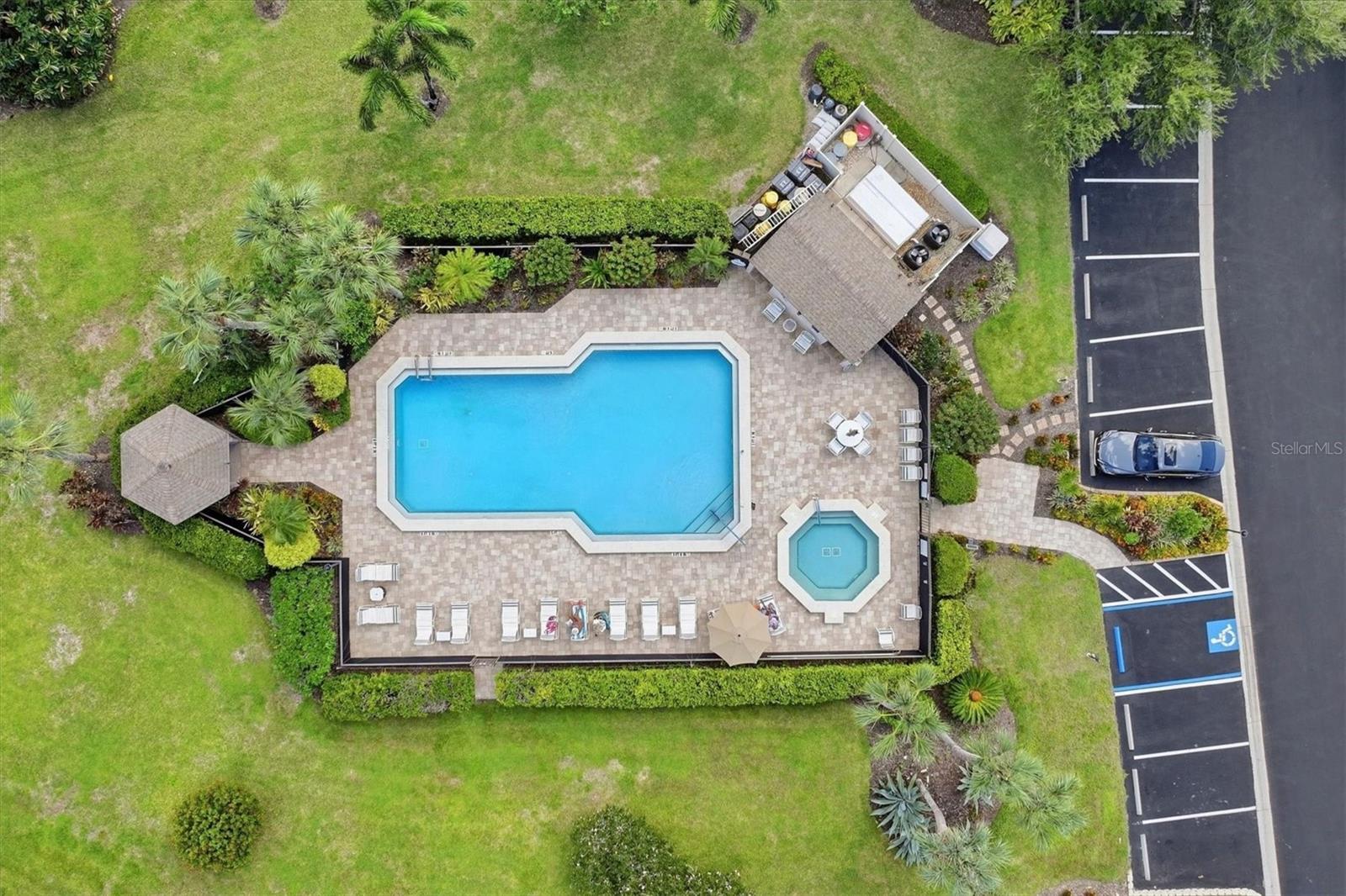 6089 CLUBSIDE DR #7686